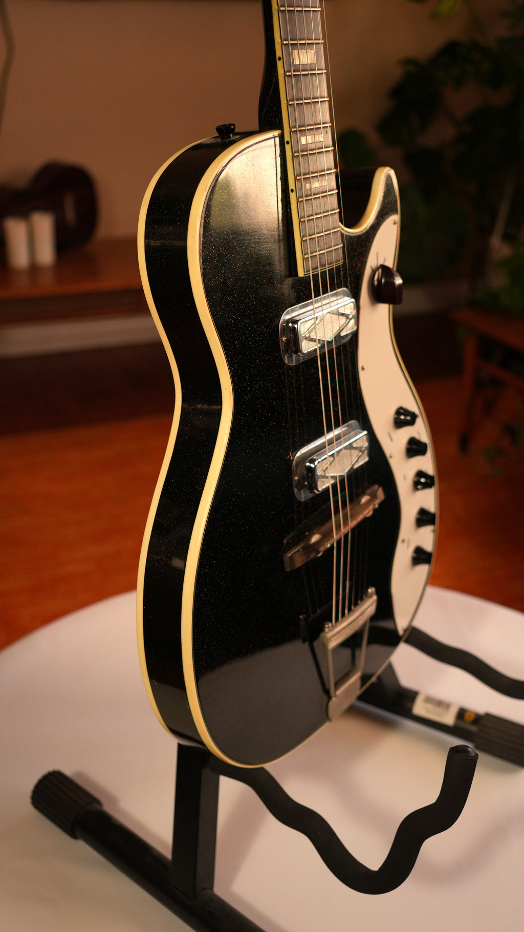 SOLD - 1959 Silvertone Jupiter 1423 - Black