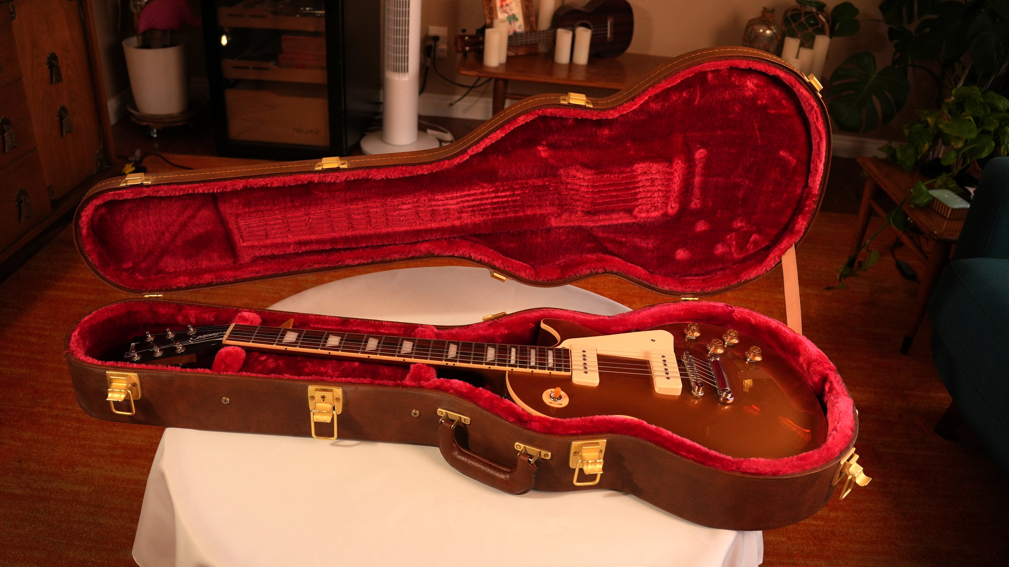 SOLD - 2023 Gibson Les Paul Standard '50s Gold Top with P-90's