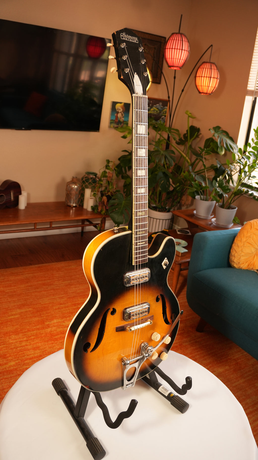 1966 Harmony H70 Meteor with Bigsby - Sunburst