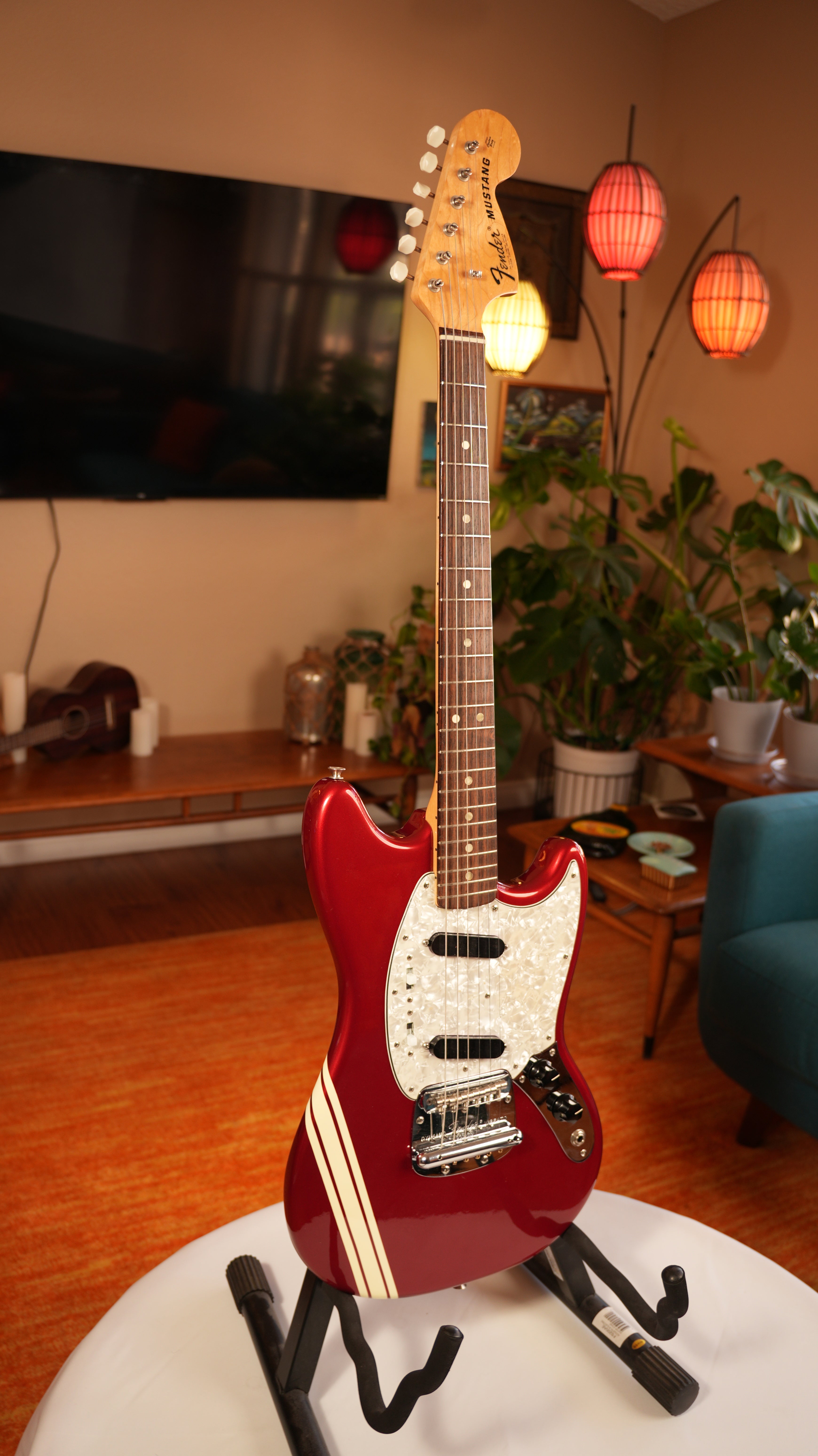 ギター 1971 Fender Mustang Competition Burgundy 1971 Fender Mustang Guitar with Rosewood Fretboard - Competition