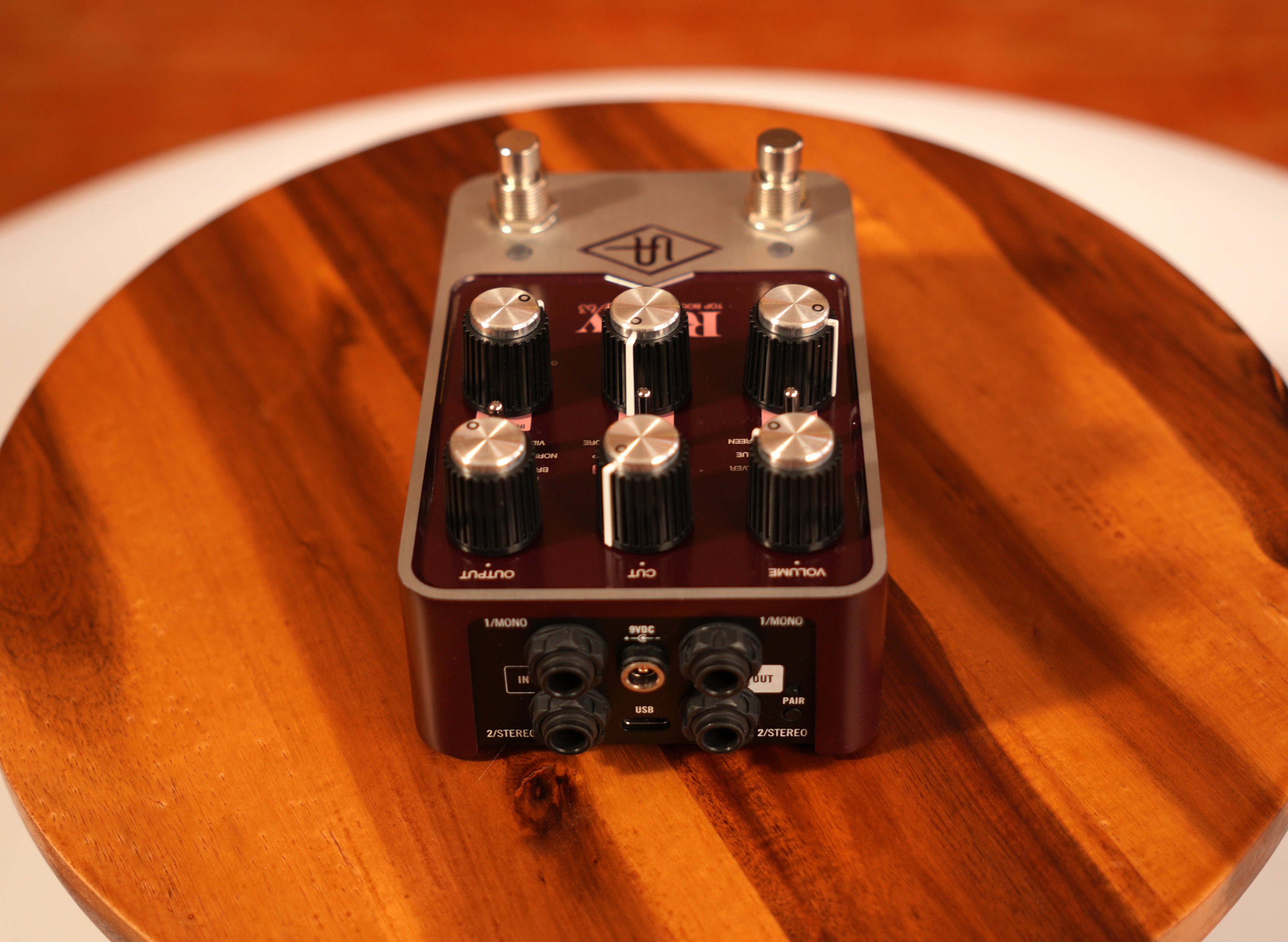 Universal Audio Ruby ’63 Top Boost Amplifier Pedal