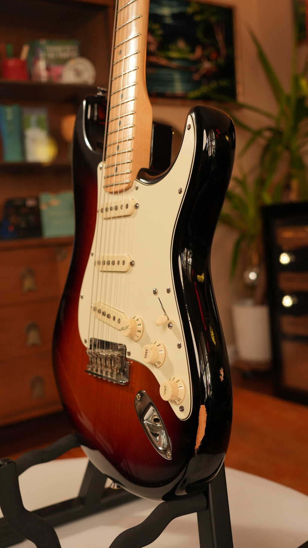 2013 Fender American Standard Stratocaster - Sunburst