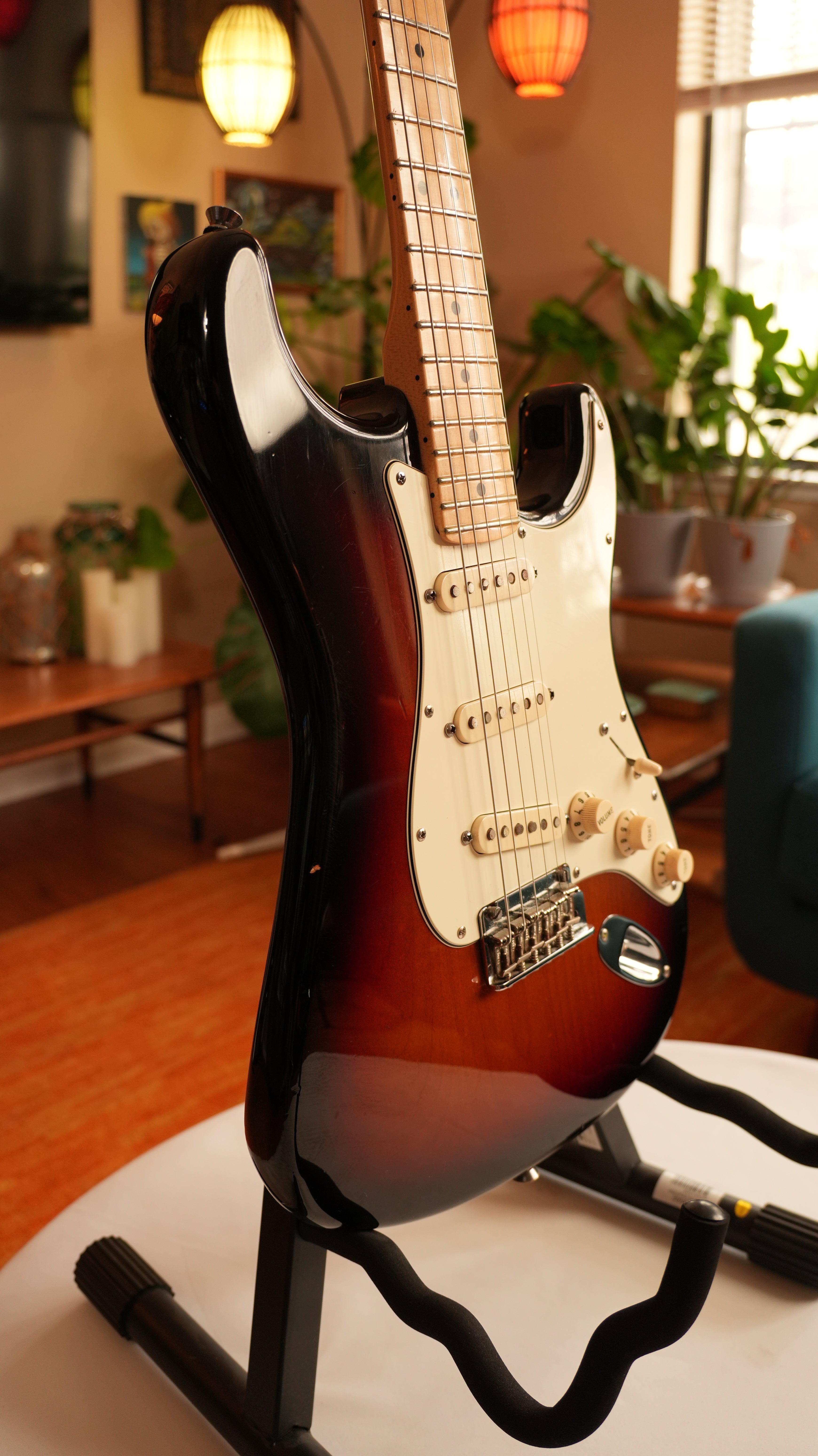 2013 Fender American Standard Stratocaster - Sunburst