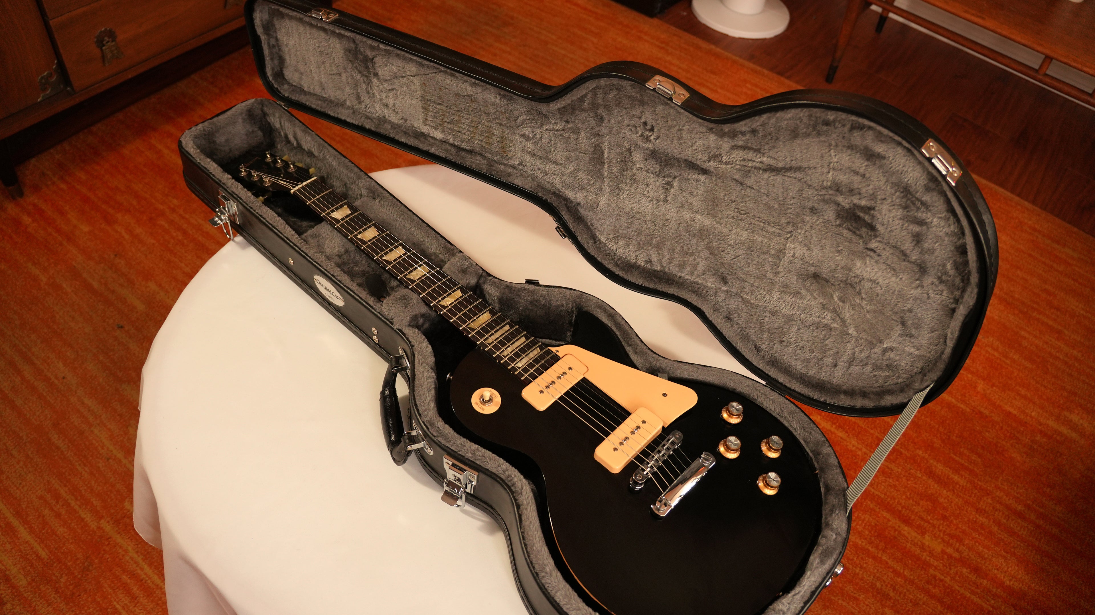 SOLD - 2011 Gibson Les Paul Studio '60s Tribute - Worn Ebony