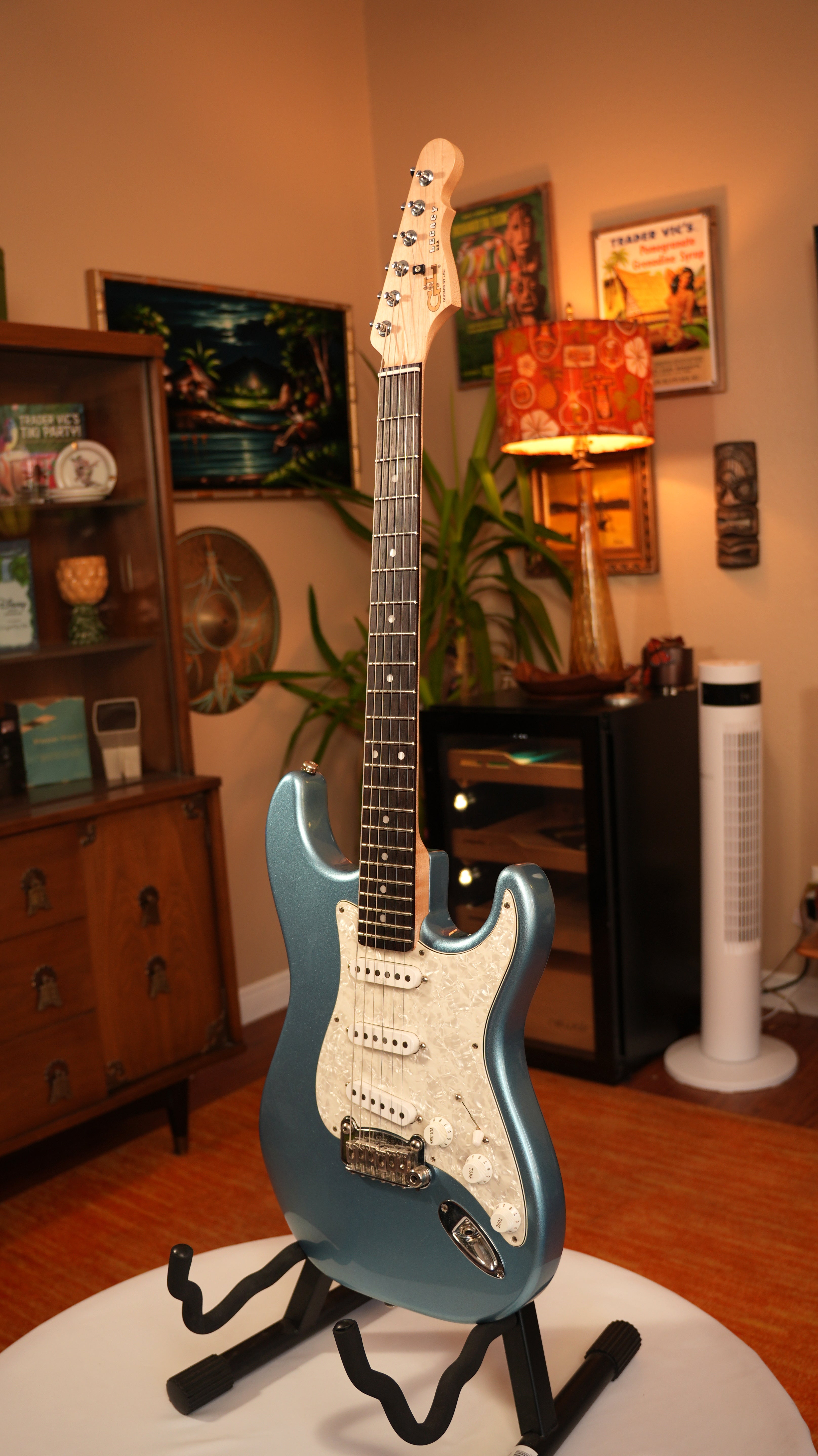 2001 G&L Legacy USA - Lake Placid Blue Metallic