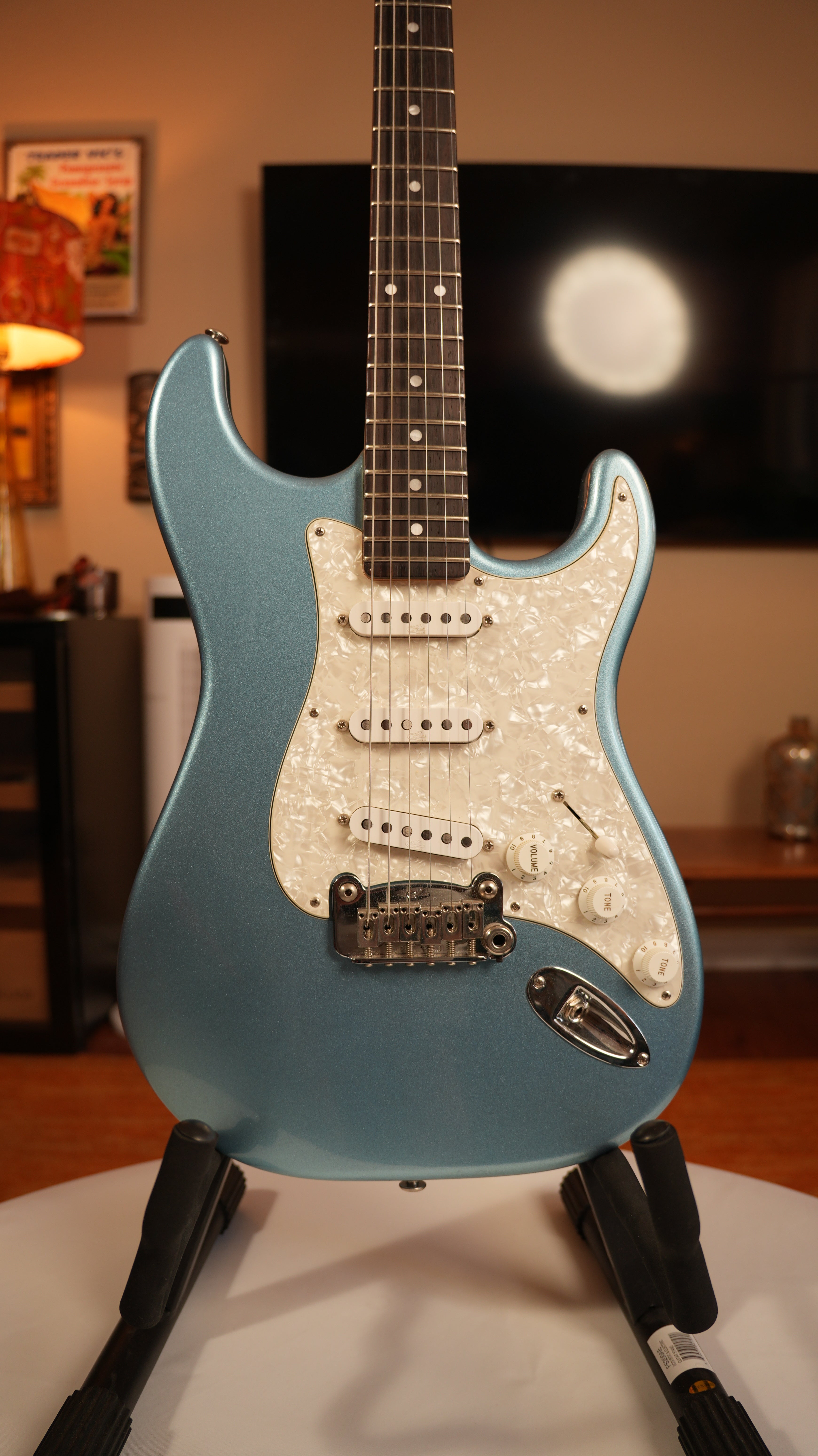2001 G&L Legacy USA - Lake Placid Blue Metallic