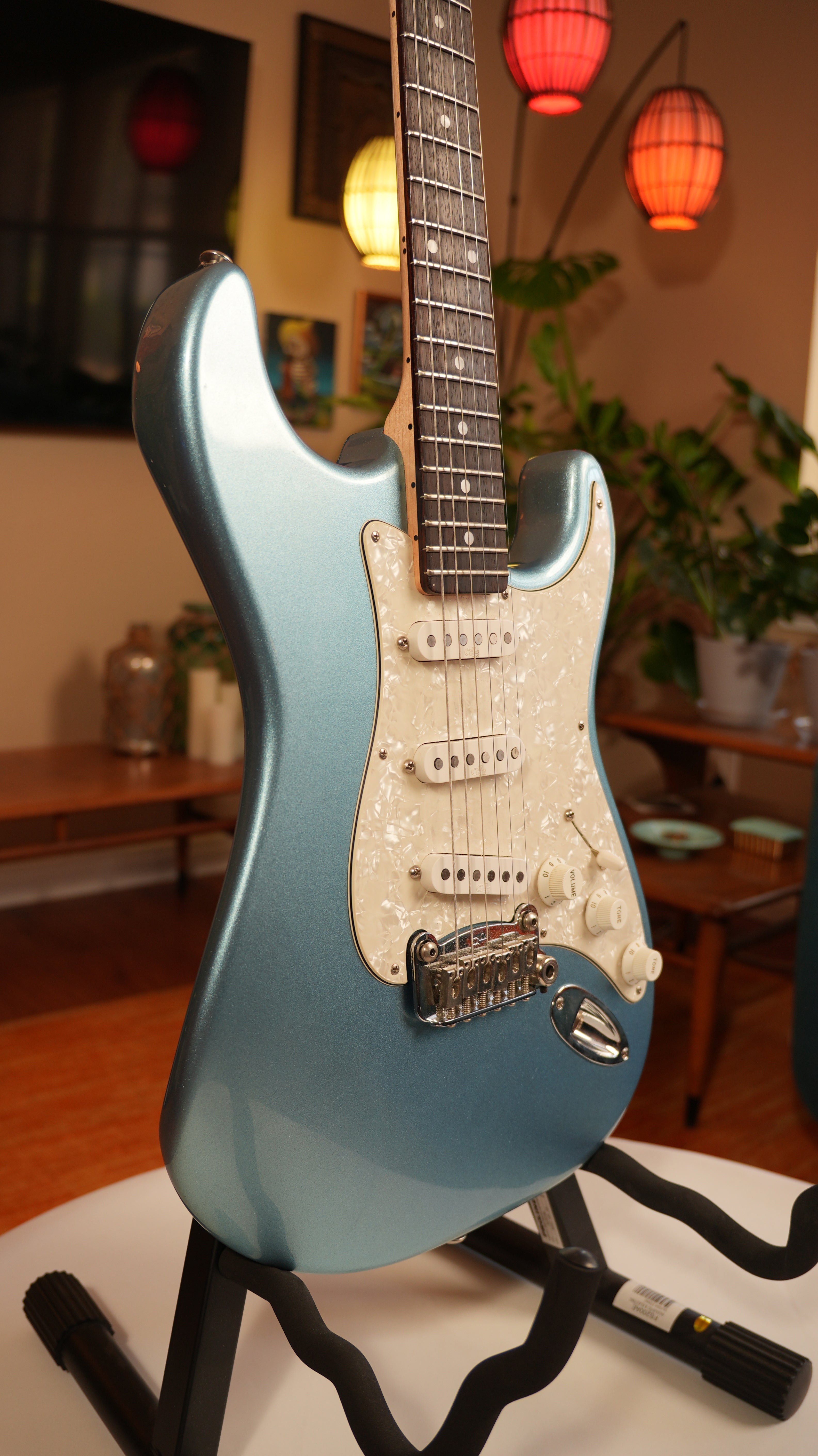 2001 G&L Legacy USA - Lake Placid Blue Metallic
