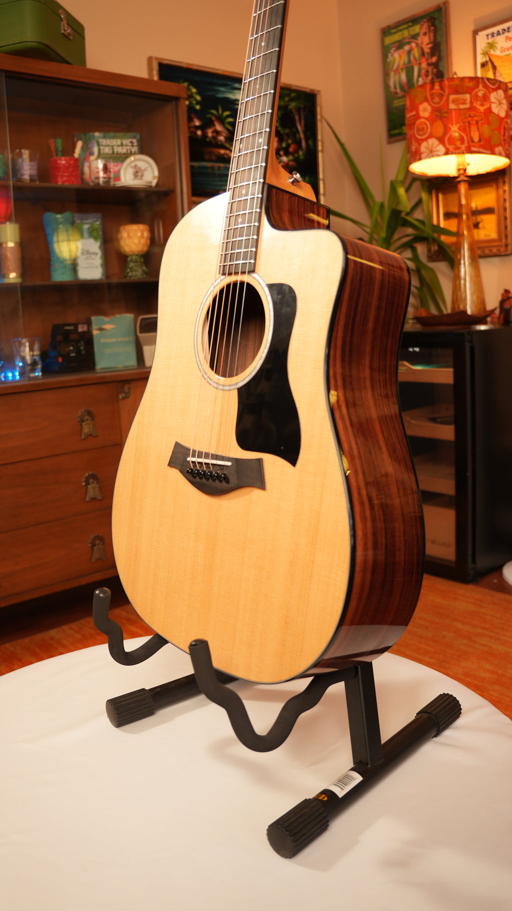 2024 Taylor 210ce Plus - Natural