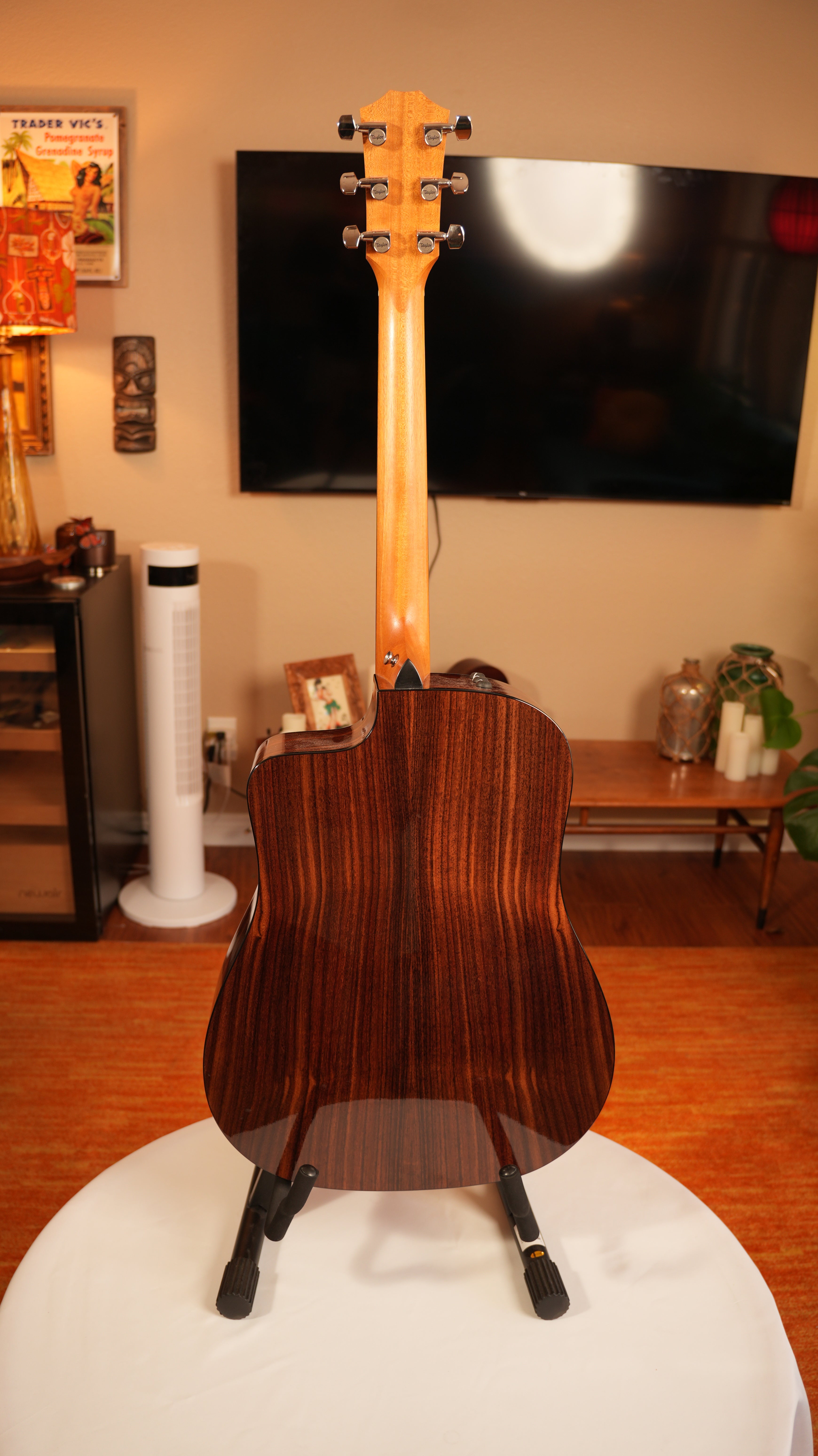 2024 Taylor 210ce Plus - Natural