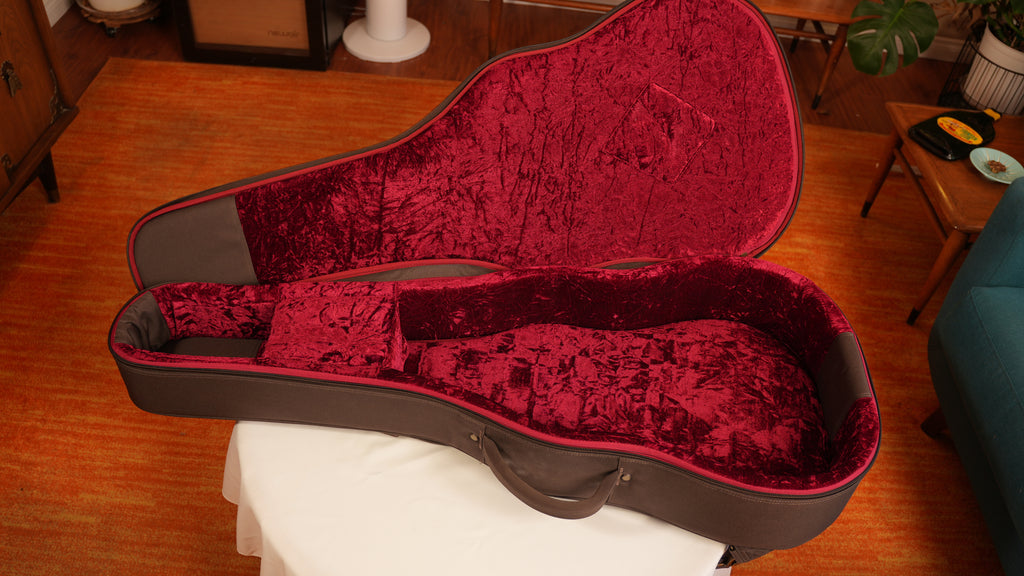 2024 Taylor 210ce Plus - Natural