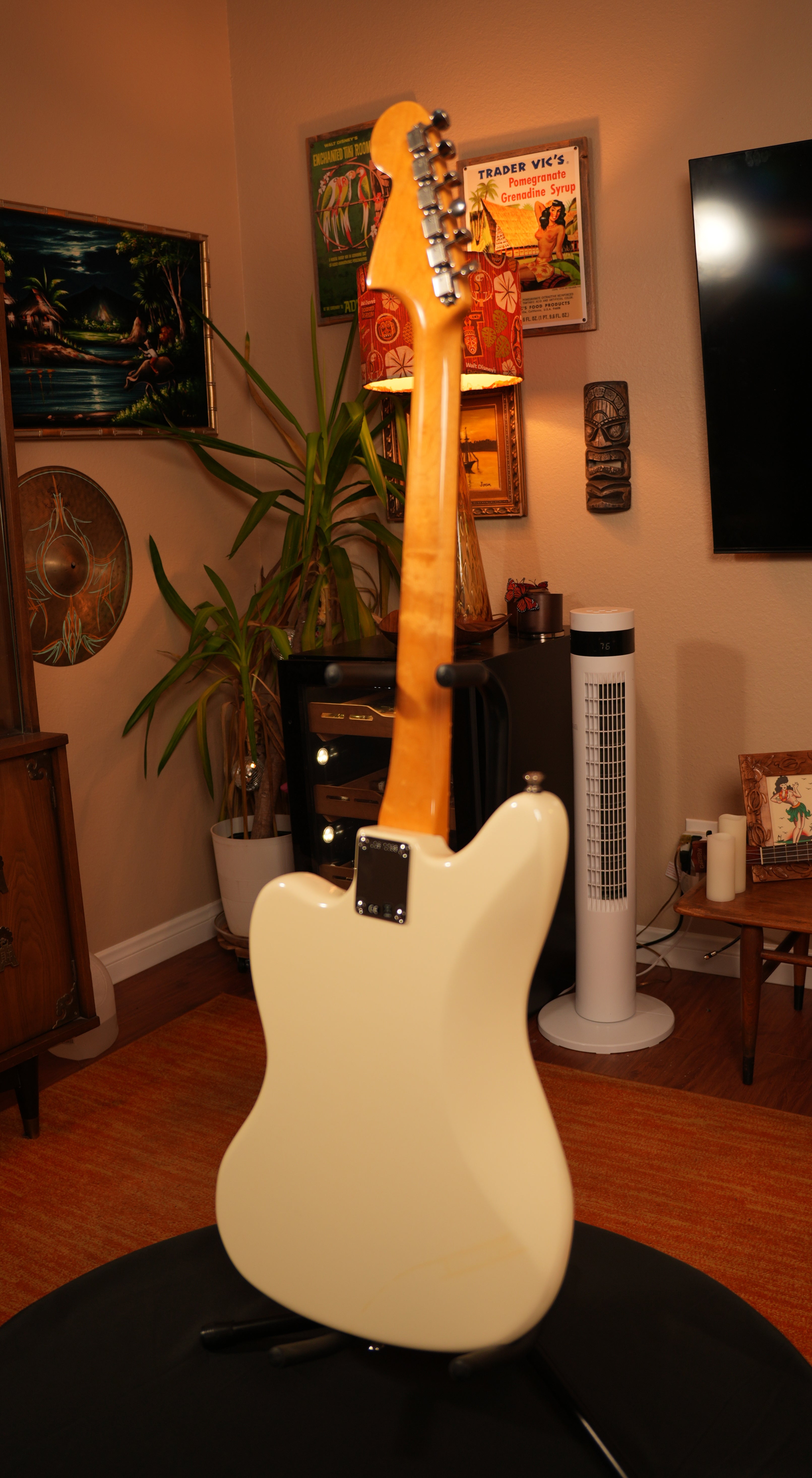 2019 Fender Johnny Marr Signature Jaguar - Olympic White