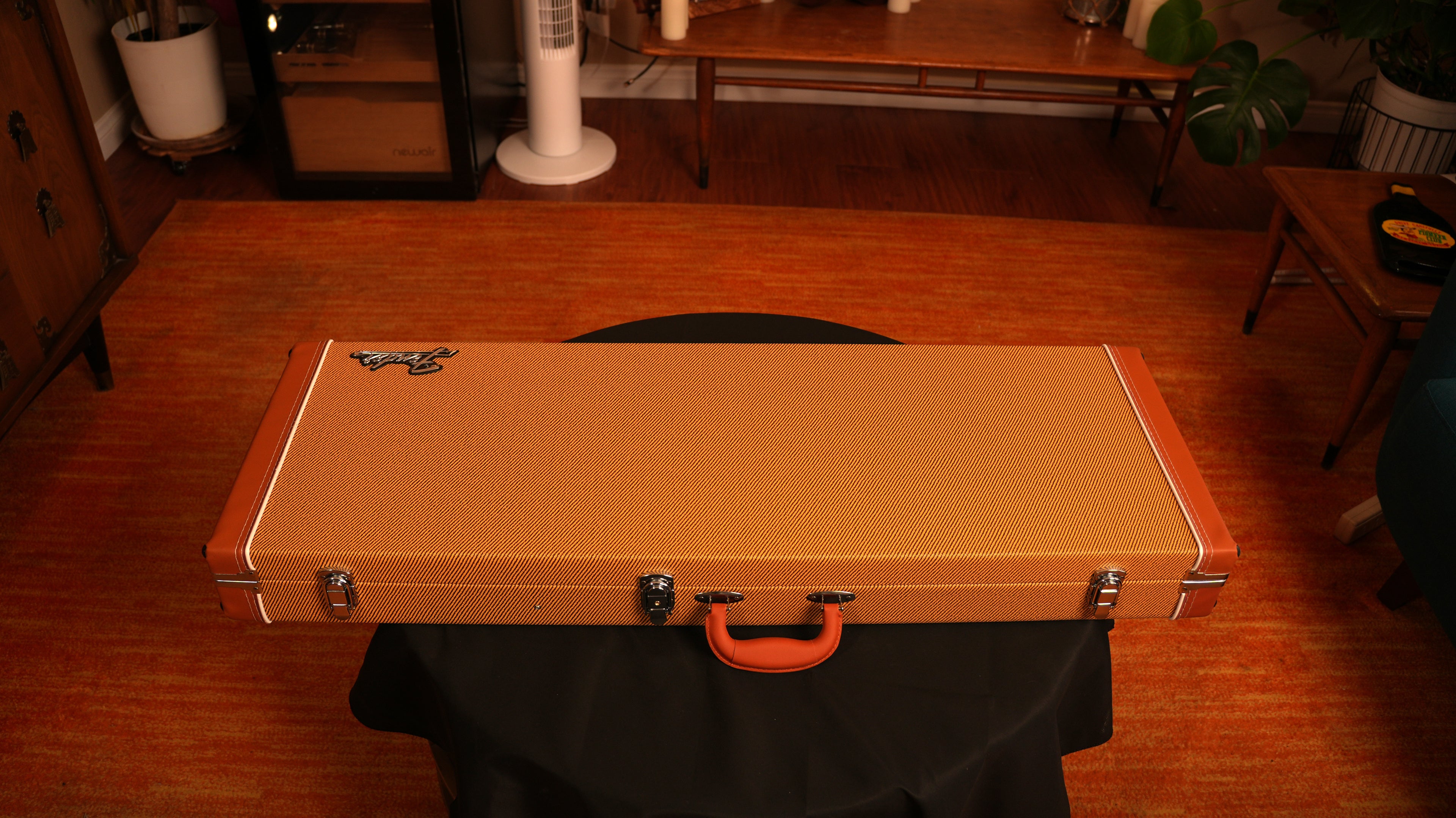 1982 Fender American Vintage '52 Telecaster Reissue (First Year Fullerton) – All Original w/ Tweed Hardshell Case