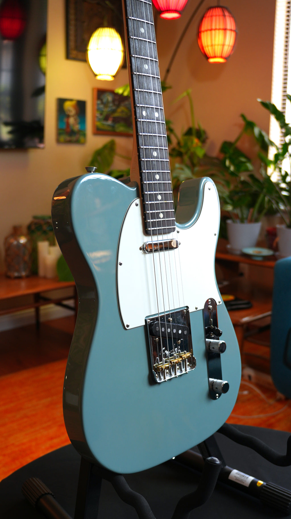 2019 Fender American Professional Telecaster – Sonic Gray w/ OHSC & Case Candy (COA & Hangtags)