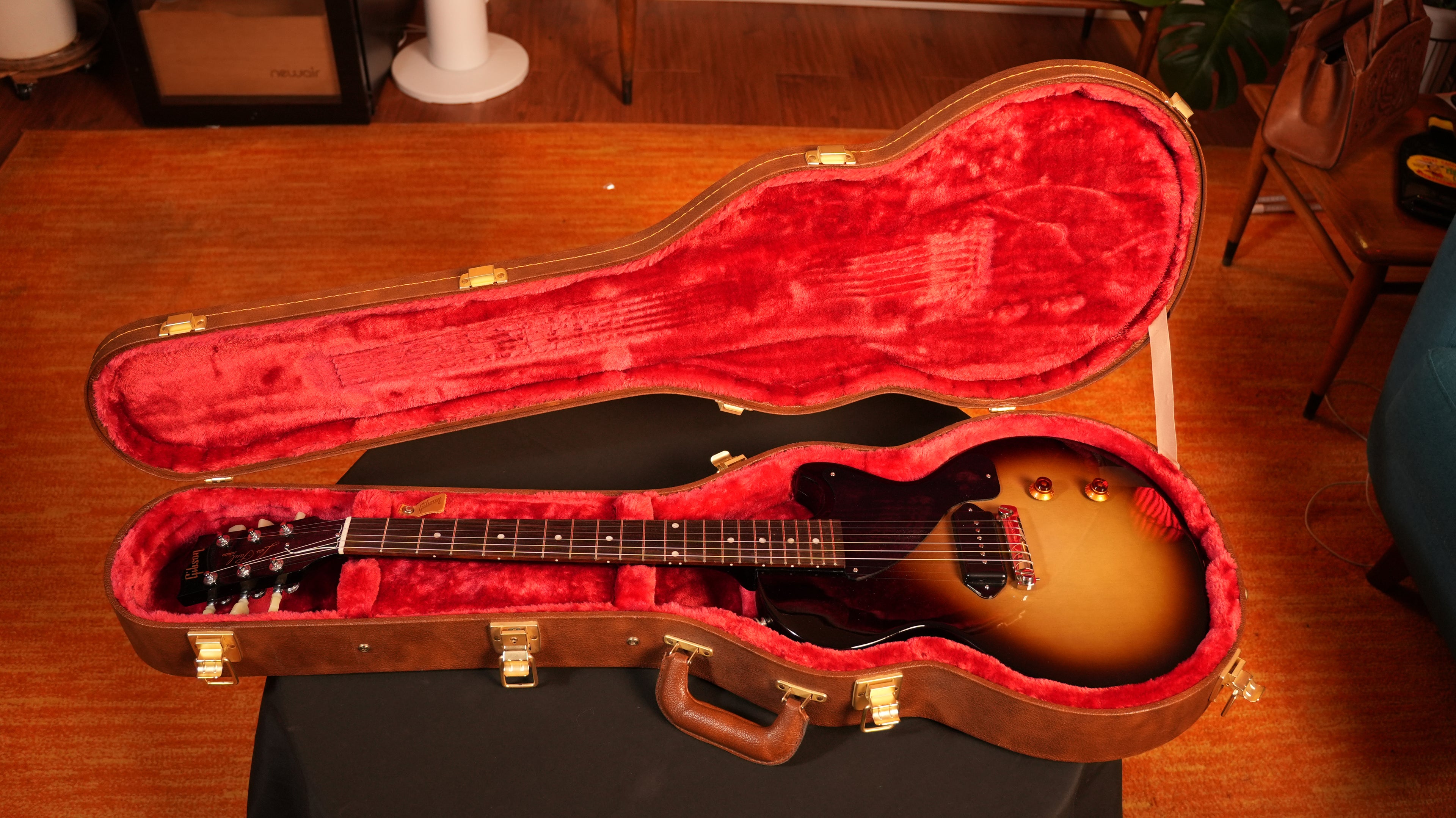 2024 Gibson Les Paul Junior – Vintage Tobacco Sunburst (7.0 lbs) w/ Upgraded Tuners & Music City Bridge Tailpiece