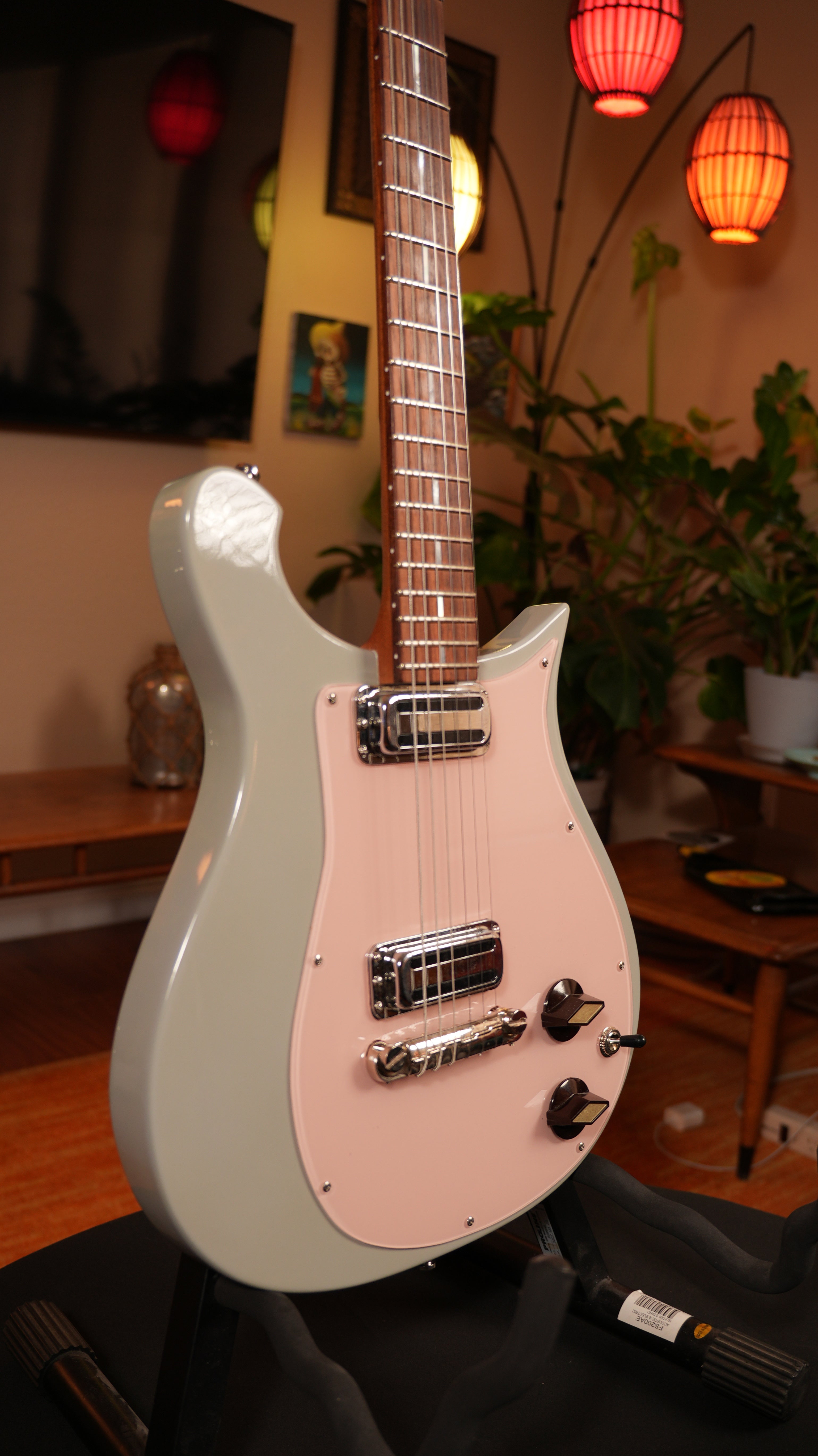 2013 Hamburguitar Custom "Crescent Wave" George Harrison Tribute – Pale Grey & Pastel Pink w/ Custom Rickenbacker Pickups & Hardshell Case