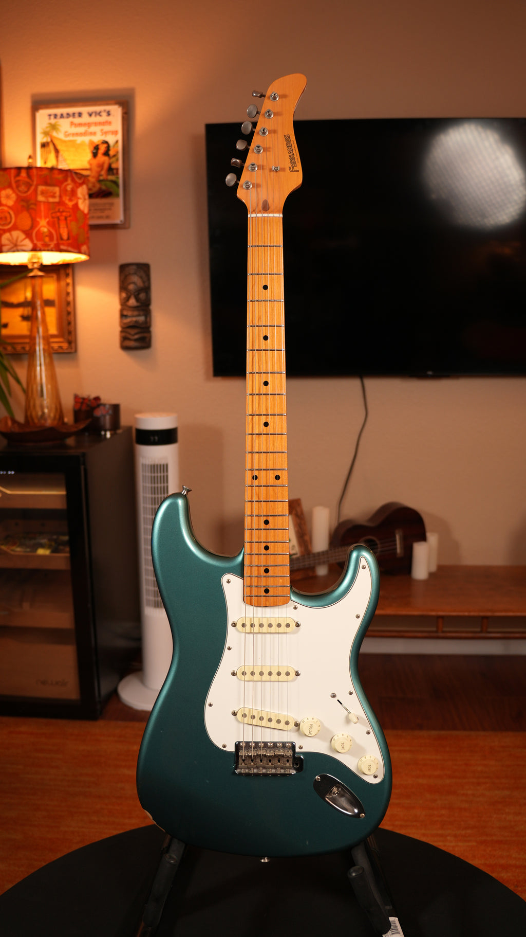 SOLD - Fernandes LE-2 Stratocaster MIJ Mid-1990s – Teal Green Metallic w/ Hardshell Case
