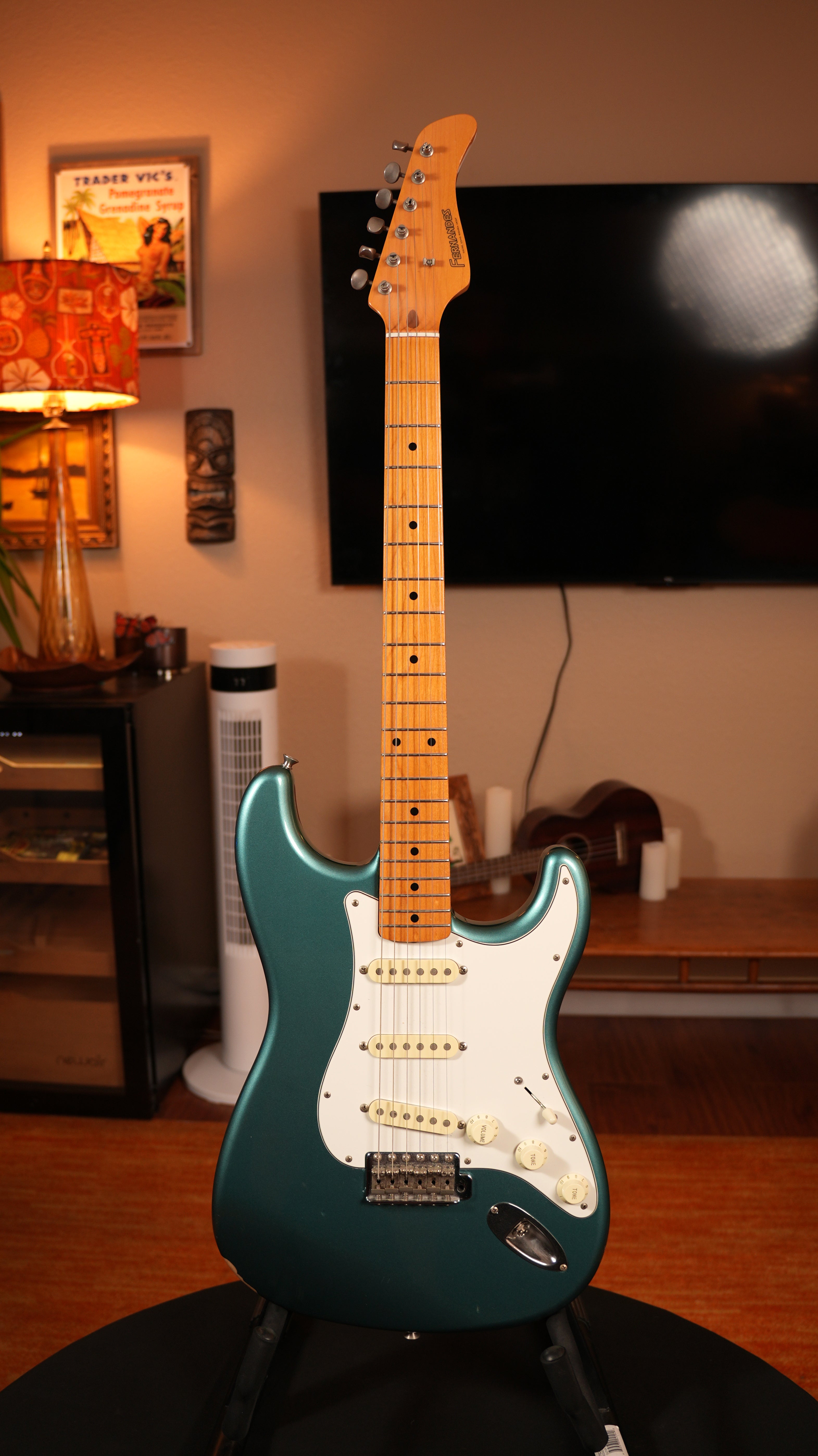 SOLD - Fernandes LE-2 Stratocaster MIJ Mid-1990s – Teal Green Metallic w/ Hardshell Case