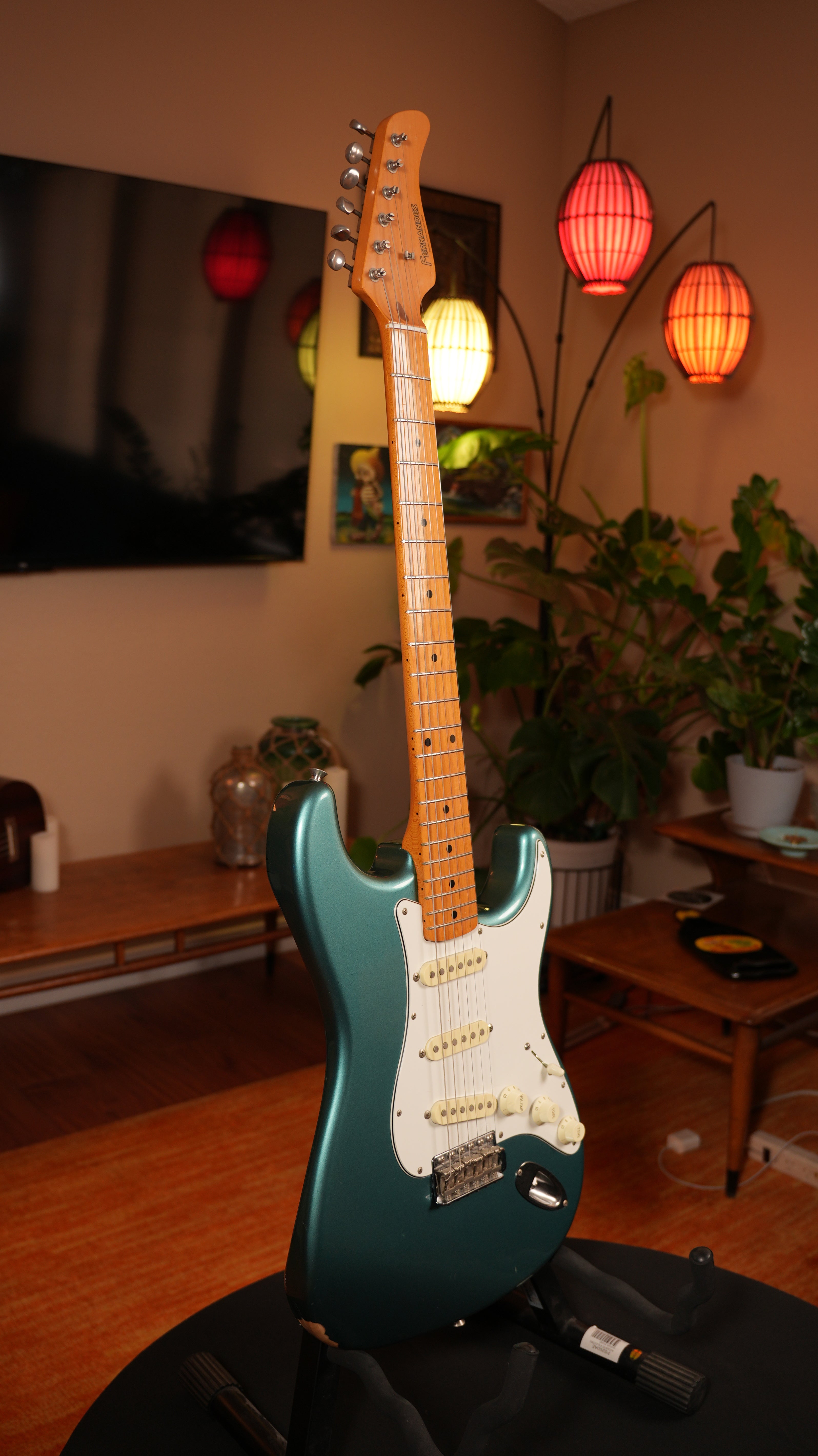 SOLD - Fernandes LE-2 Stratocaster MIJ Mid-1990s – Teal Green Metallic w/ Hardshell Case