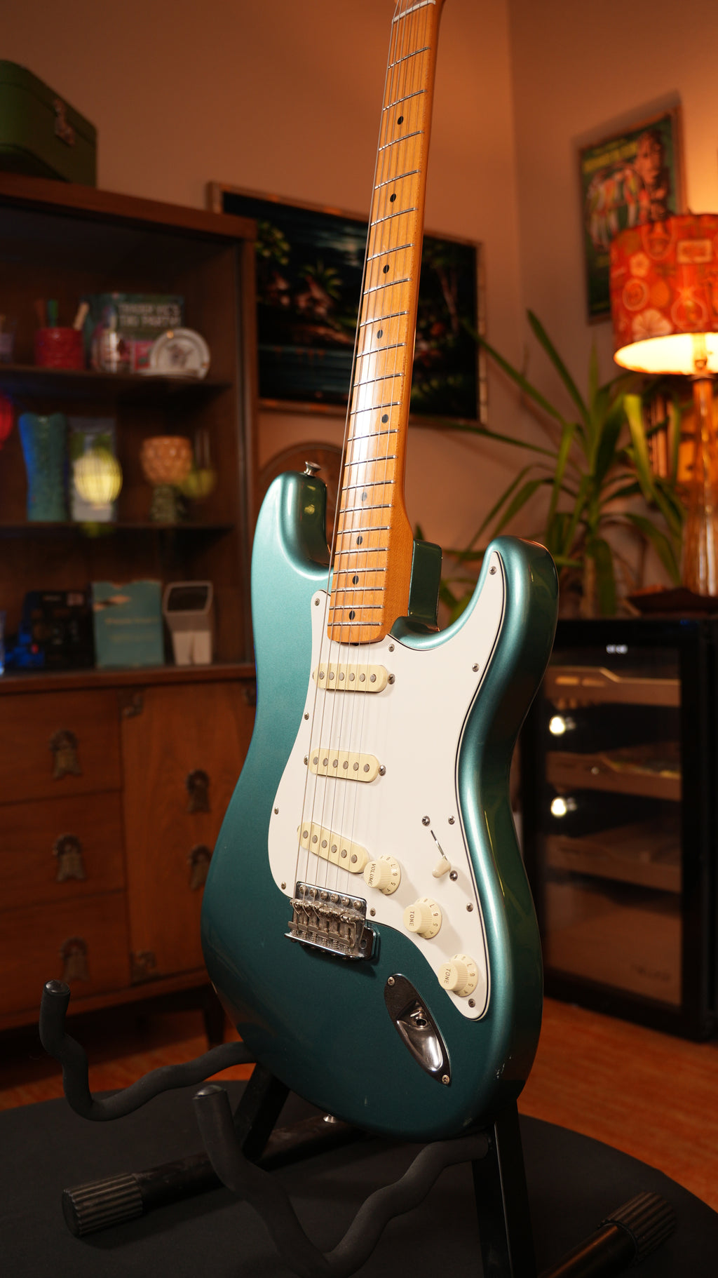 SOLD - Fernandes LE-2 Stratocaster MIJ Mid-1990s – Teal Green Metallic w/ Hardshell Case