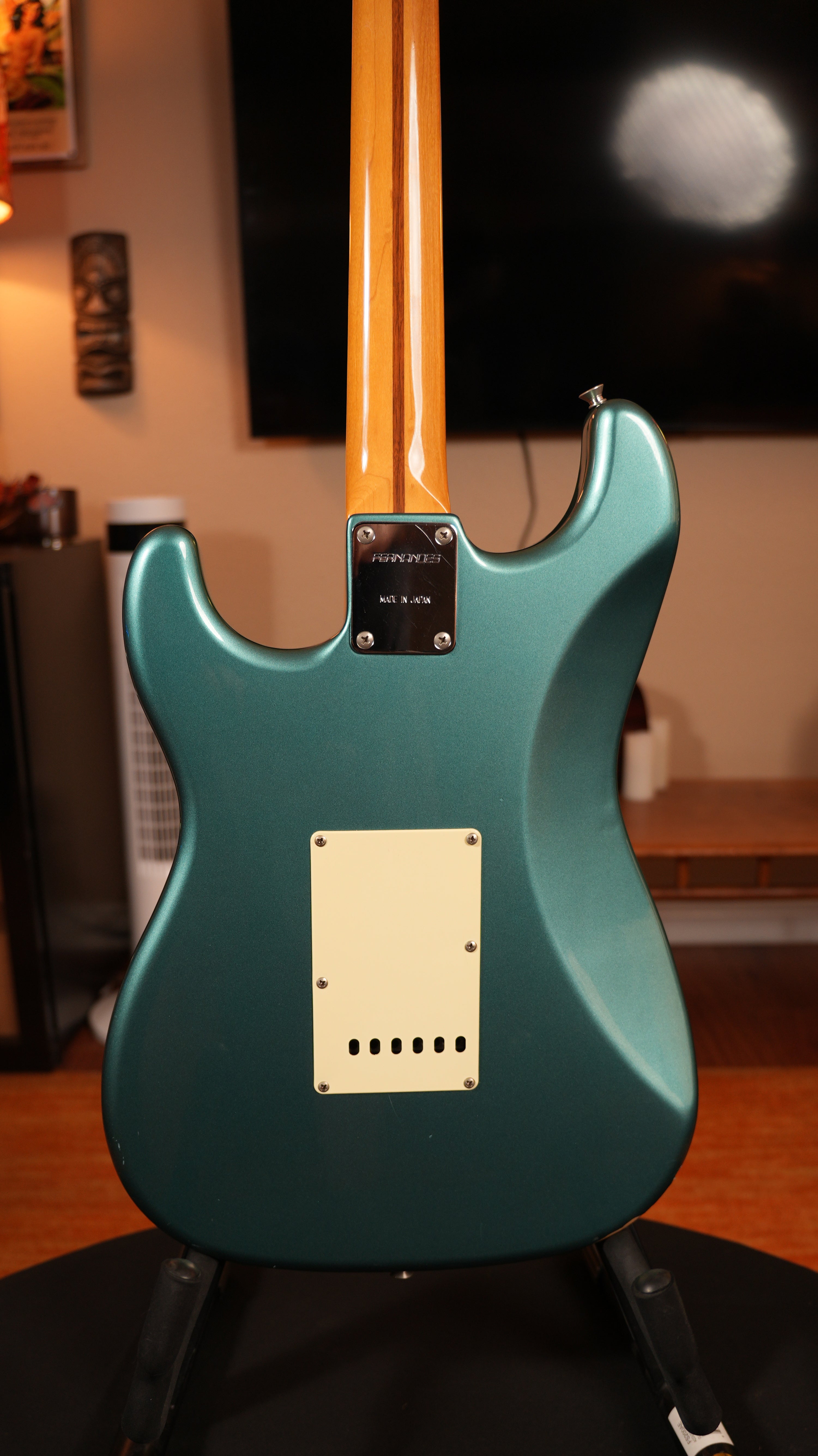 SOLD - Fernandes LE-2 Stratocaster MIJ Mid-1990s – Teal Green Metallic w/ Hardshell Case