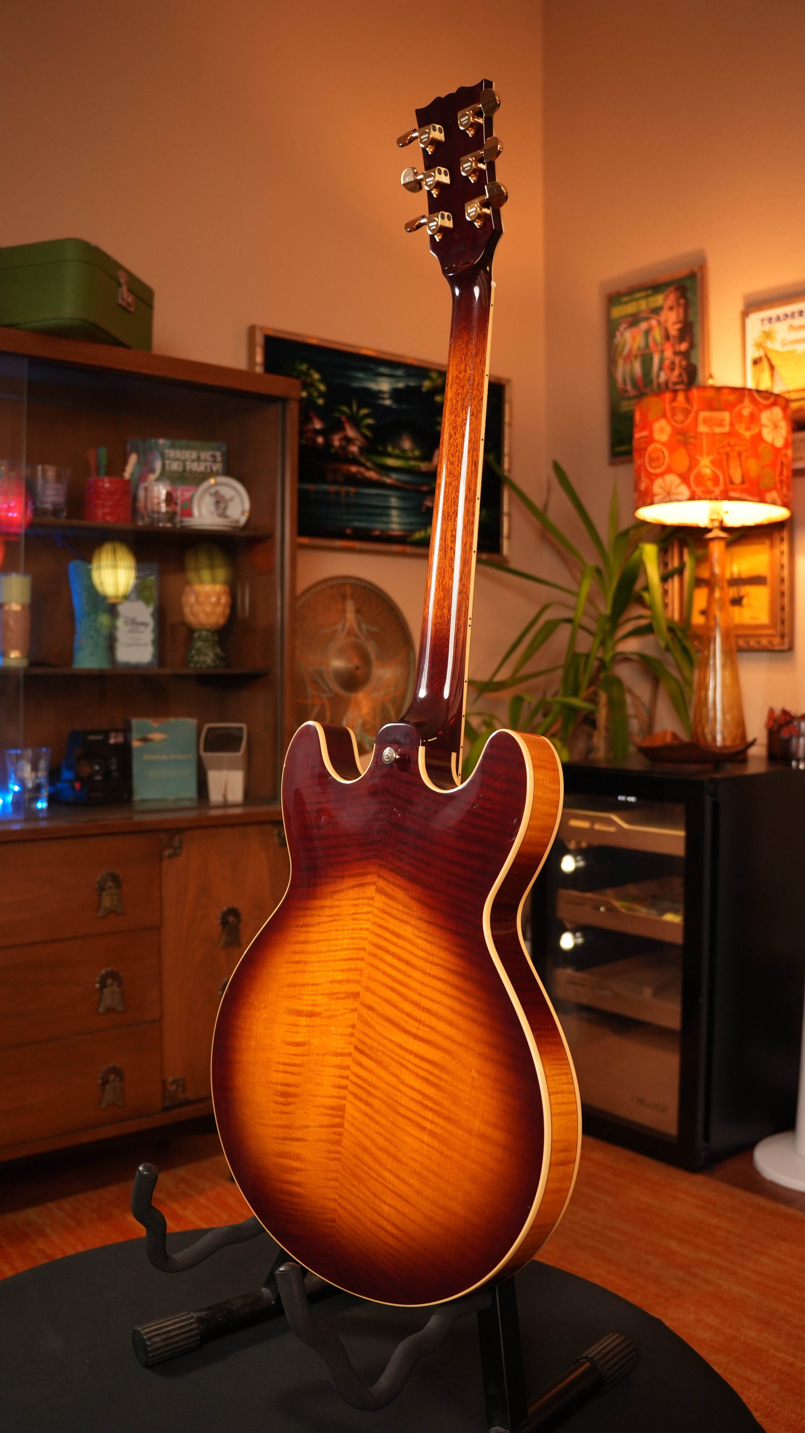 2014 Yamaha SA2200 Semi-Hollow MIJ – Brown Sunburst Flamed Maple w/ Gator Hardshell Case