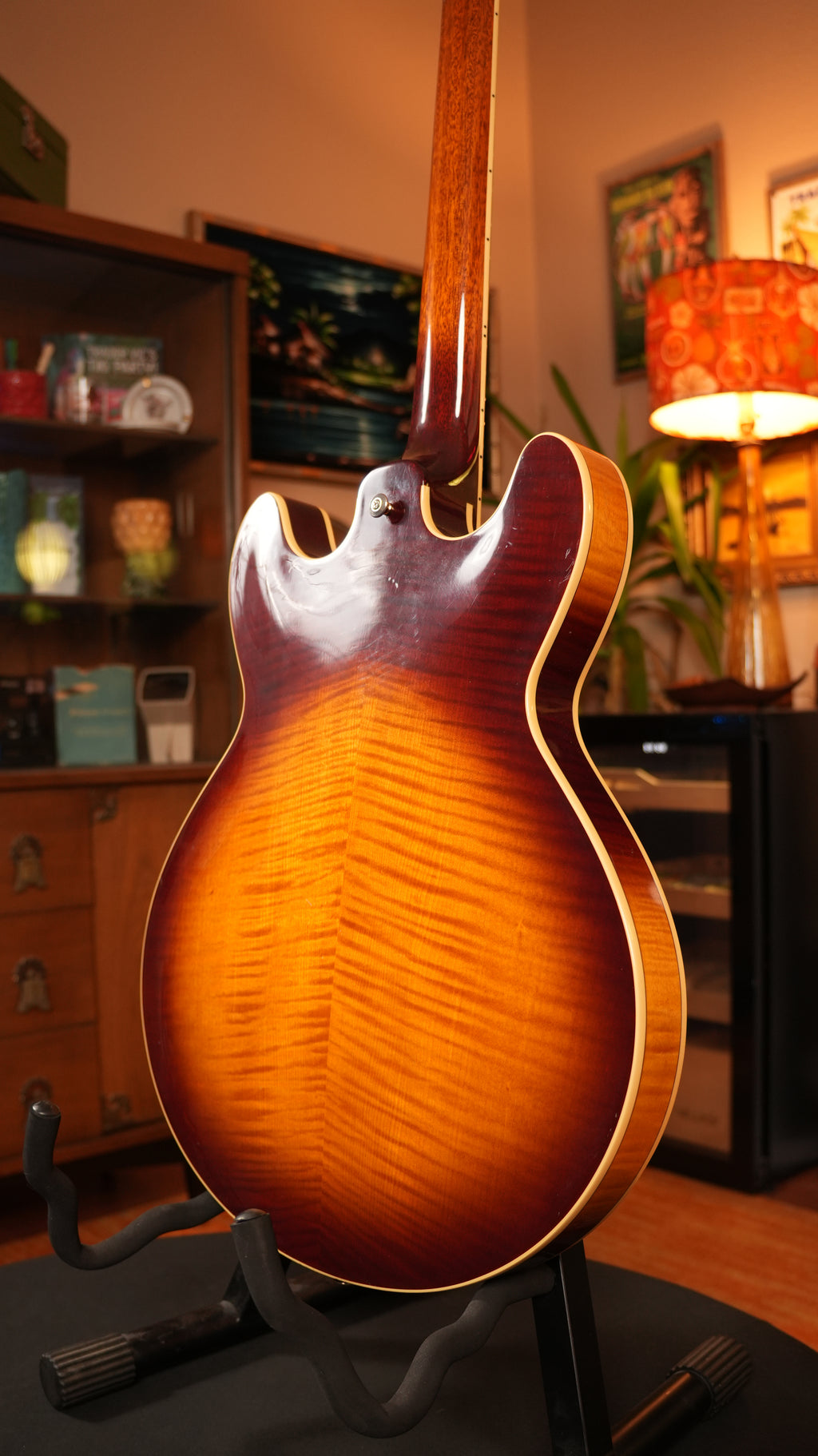 2014 Yamaha SA2200 Semi-Hollow MIJ – Brown Sunburst Flamed Maple w/ Gator Hardshell Case