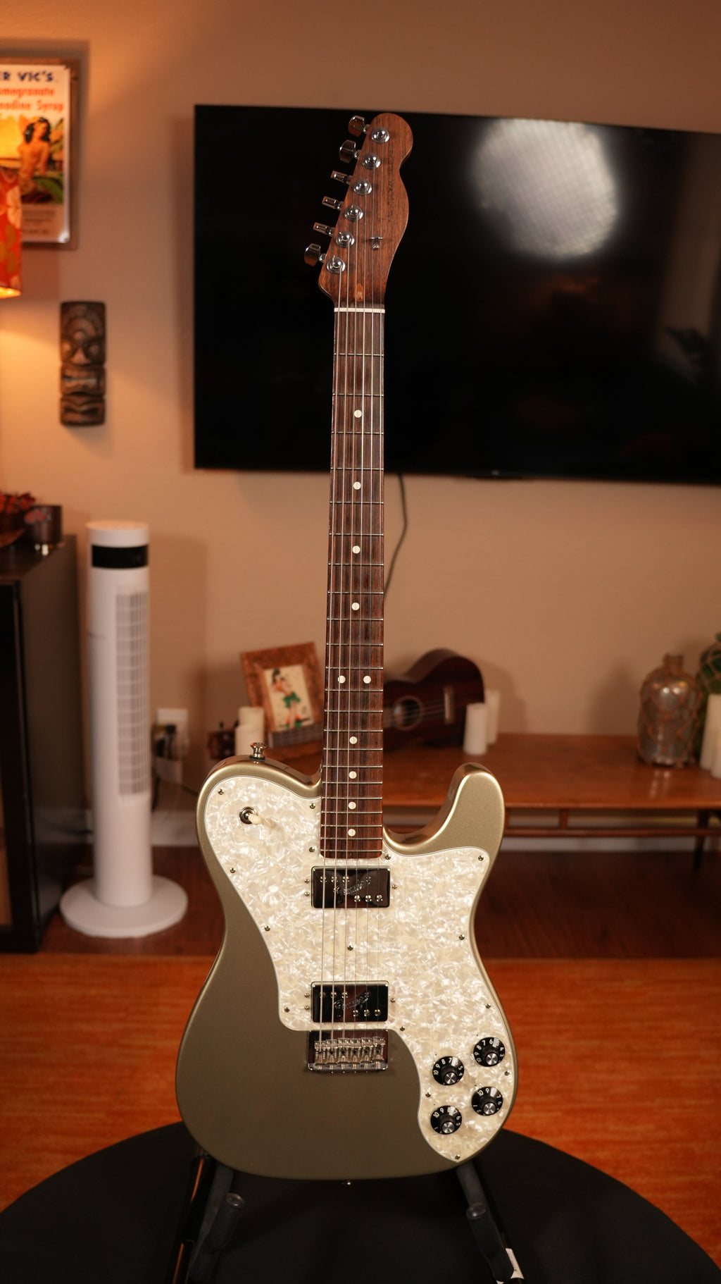 2017 Fender Limited Edition American Professional Telecaster Deluxe – Champagne w/ Solid Rosewood Neck, OHSC & COA