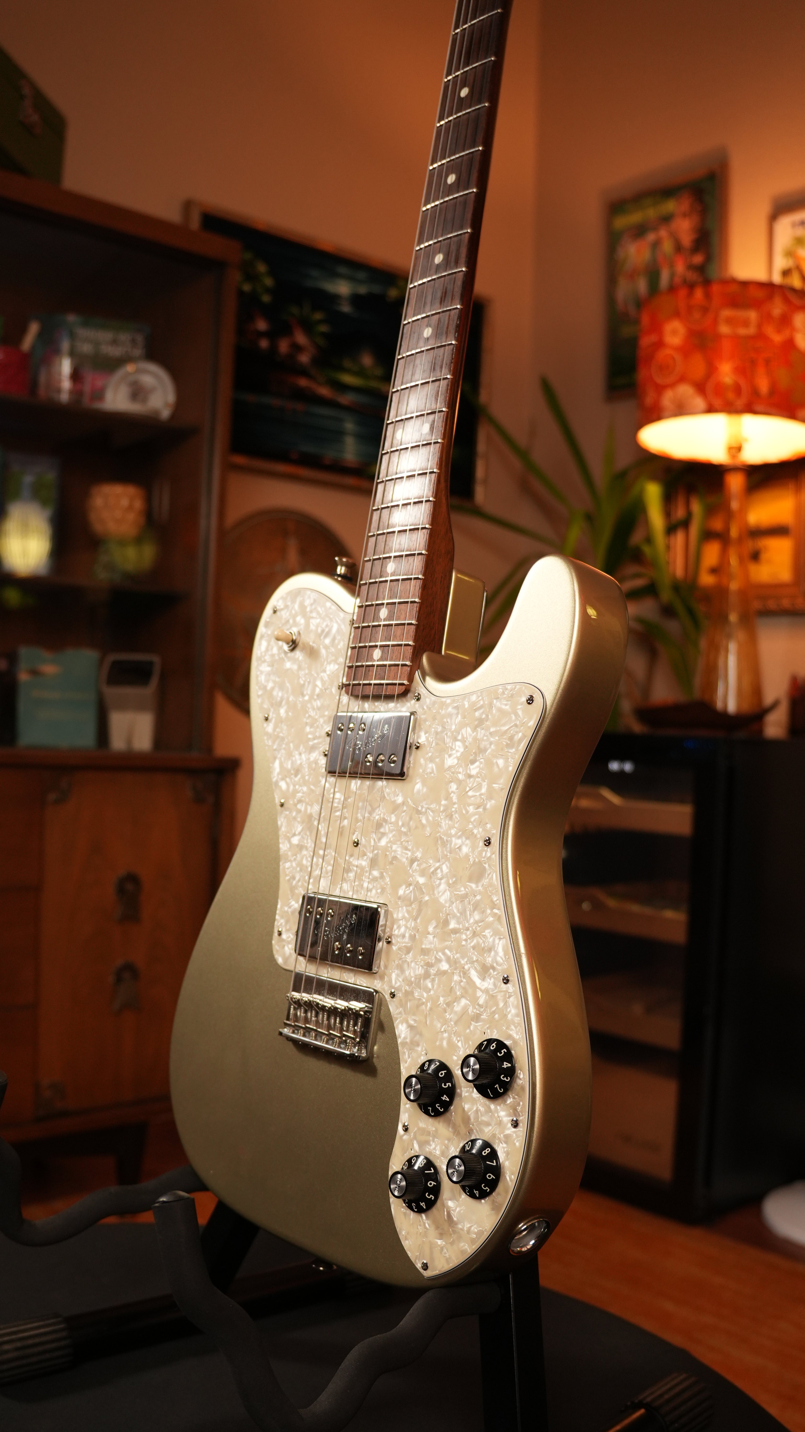 2017 Fender Limited Edition American Professional Telecaster Deluxe – Champagne w/ Solid Rosewood Neck, OHSC & COA