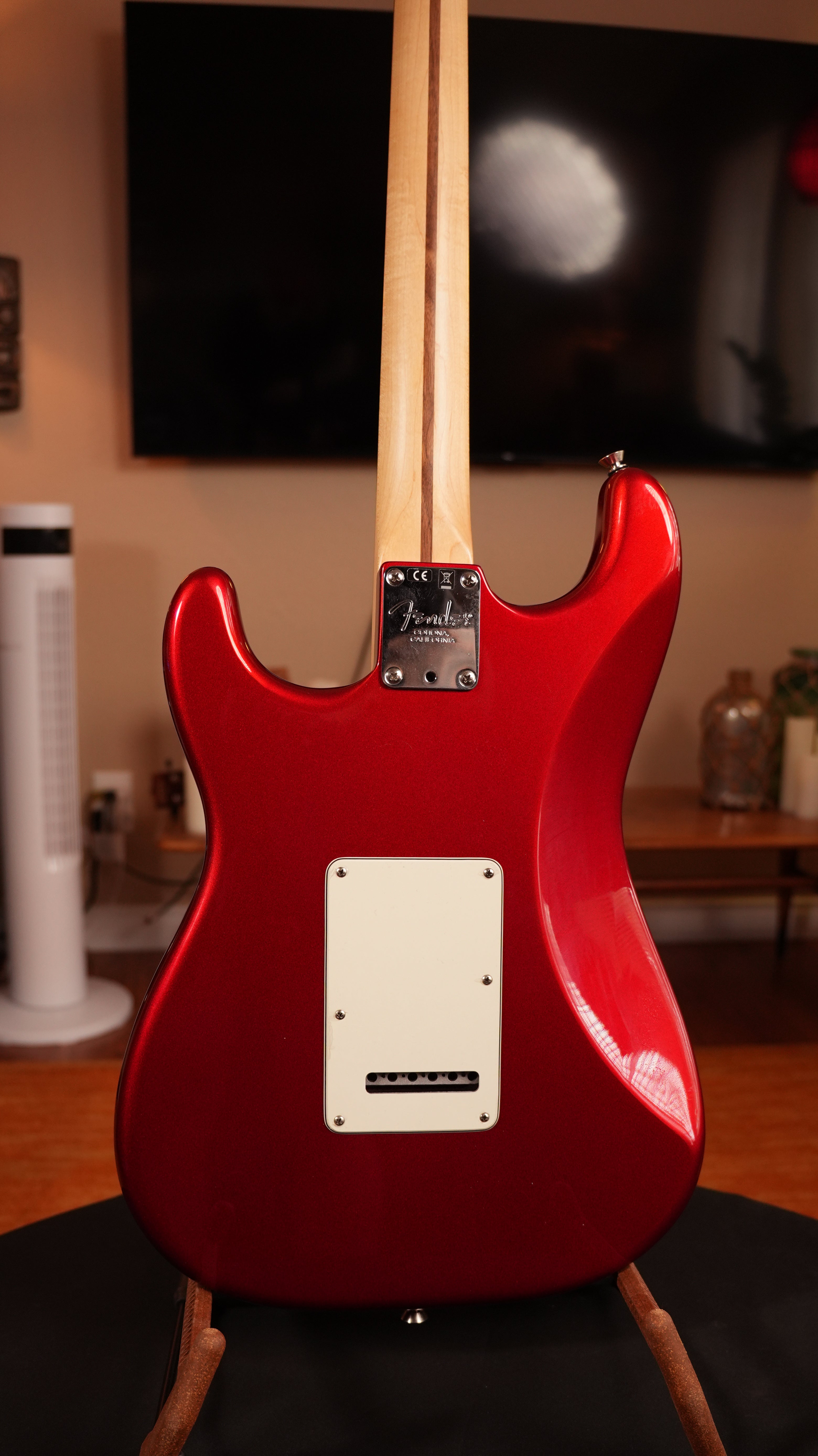 Fender American Professional Stratocaster 2017 – Candy Apple Red, OHSC & Case Candy (NOS Condition)