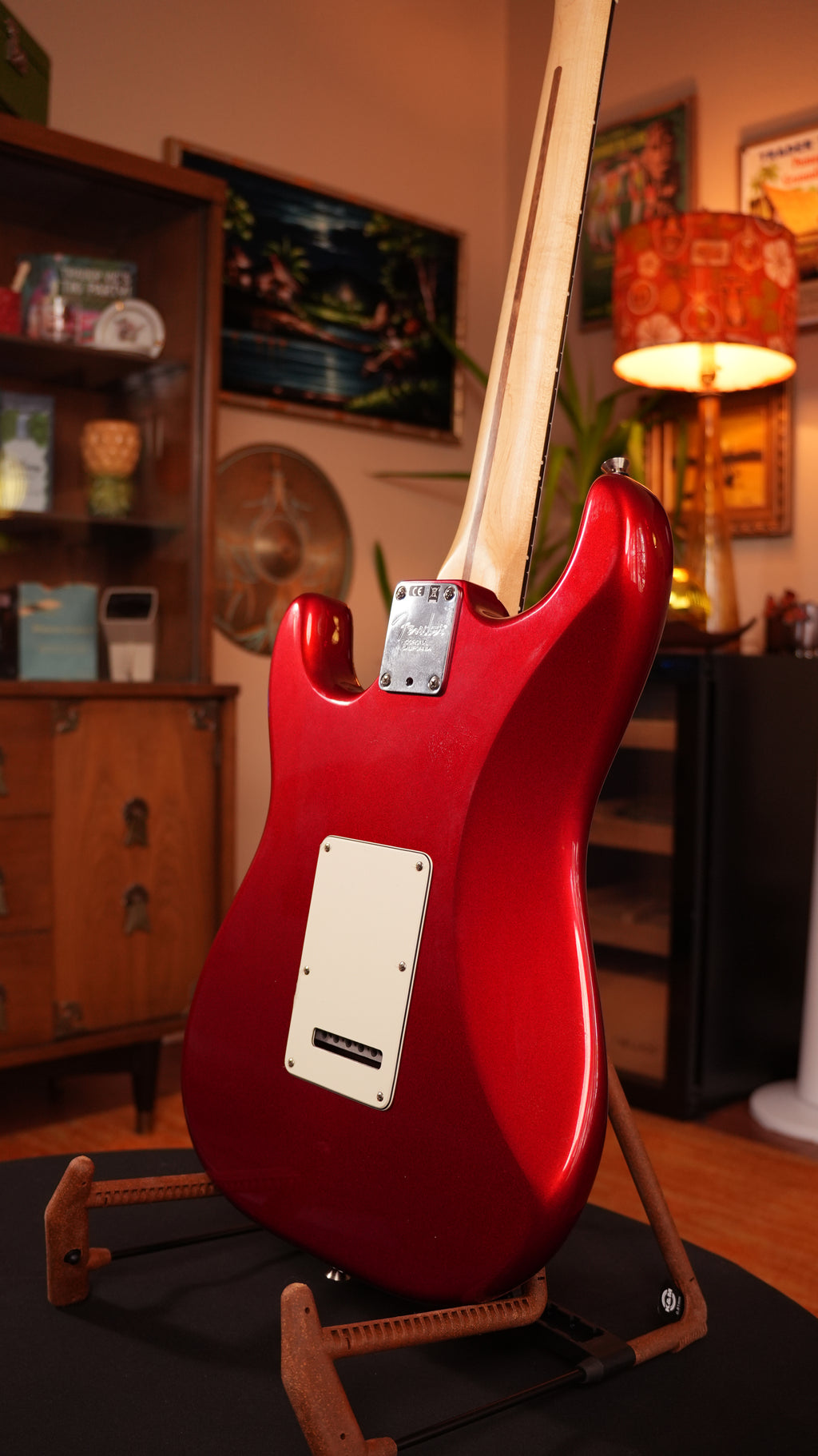 Fender American Professional Stratocaster 2017 – Candy Apple Red, OHSC & Case Candy (NOS Condition)