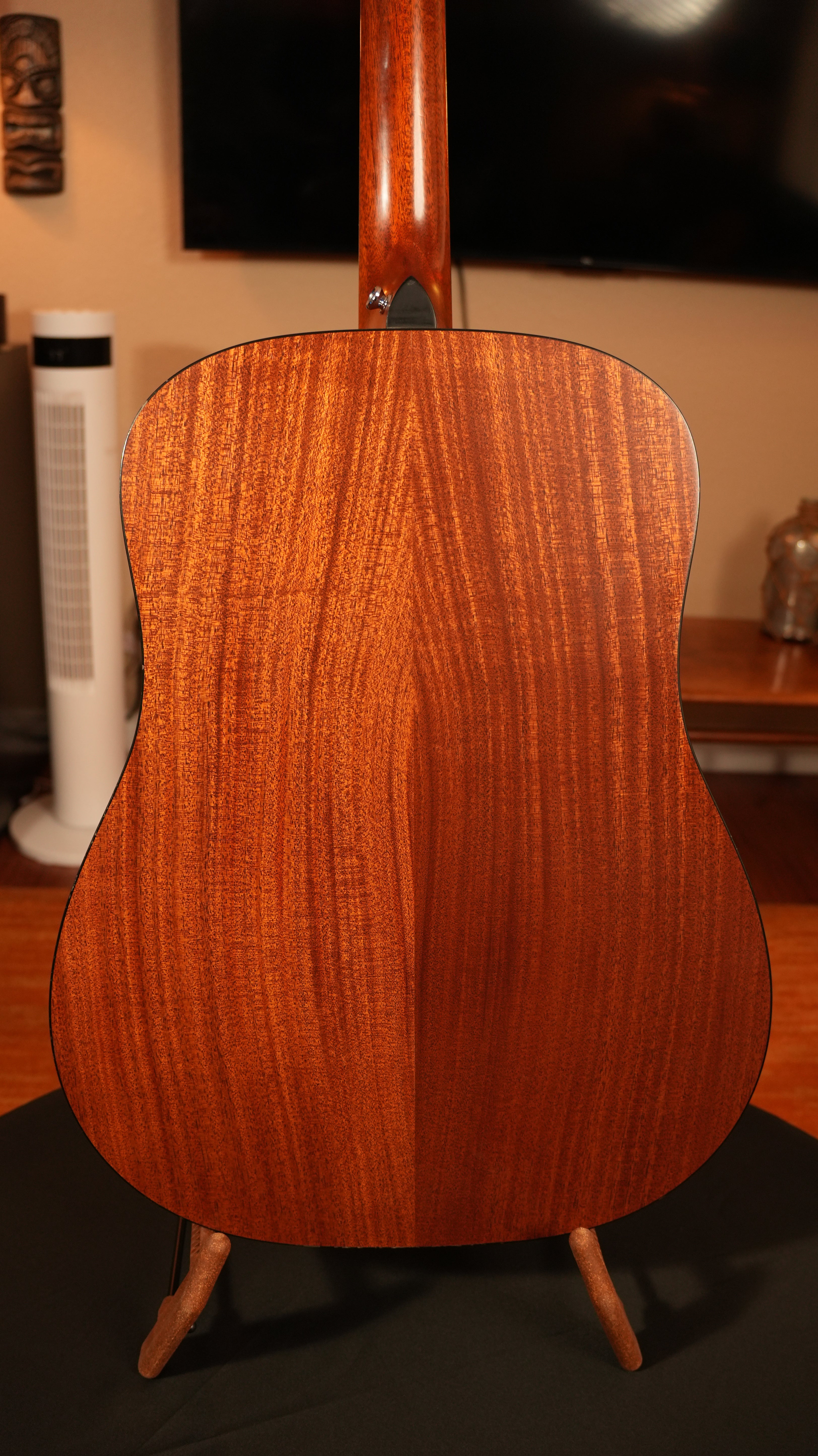 2004 Taylor 310 Dreadnought + OHSC (Made in USA)