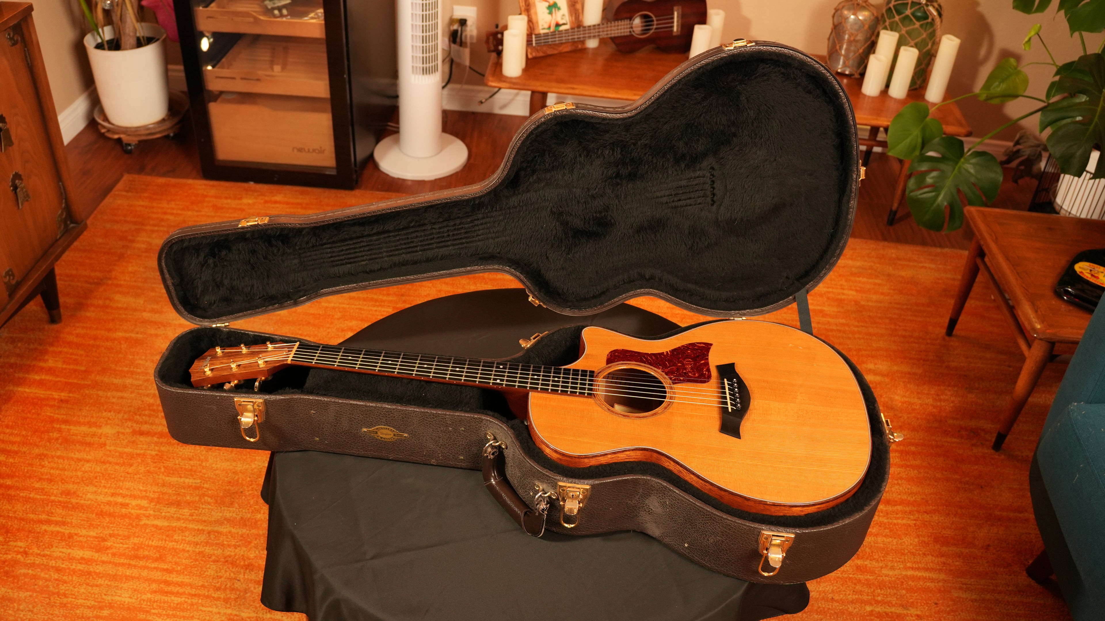 1996 Taylor 814ce Grand Auditorium – Natural Gloss w/ Solid Rosewood & OHSC