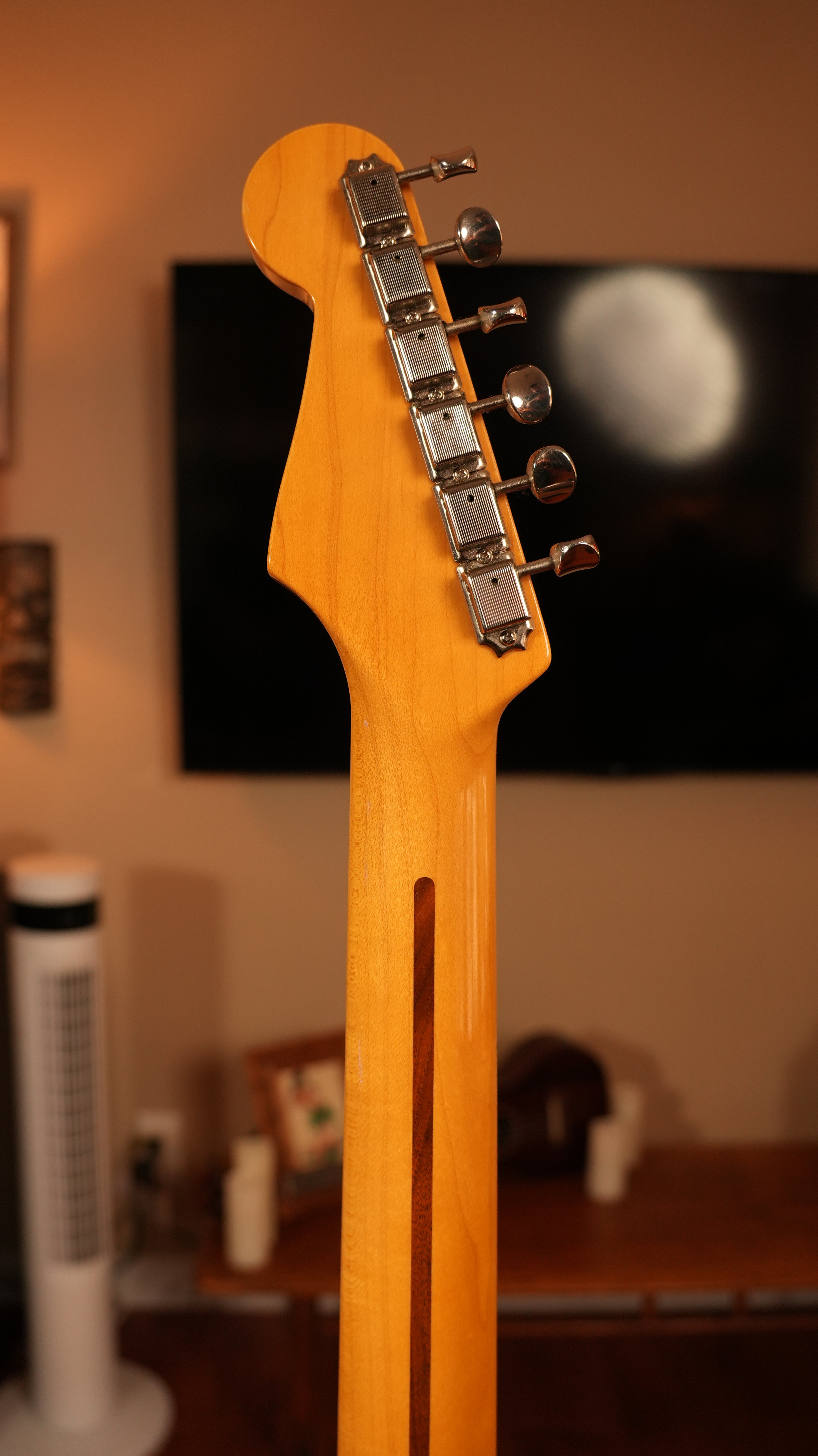 Fender CIJ Pink Paisley Stratocaster 2008 – Made in Japan (JDM) w/ Upgraded Fender Hardshell Case
