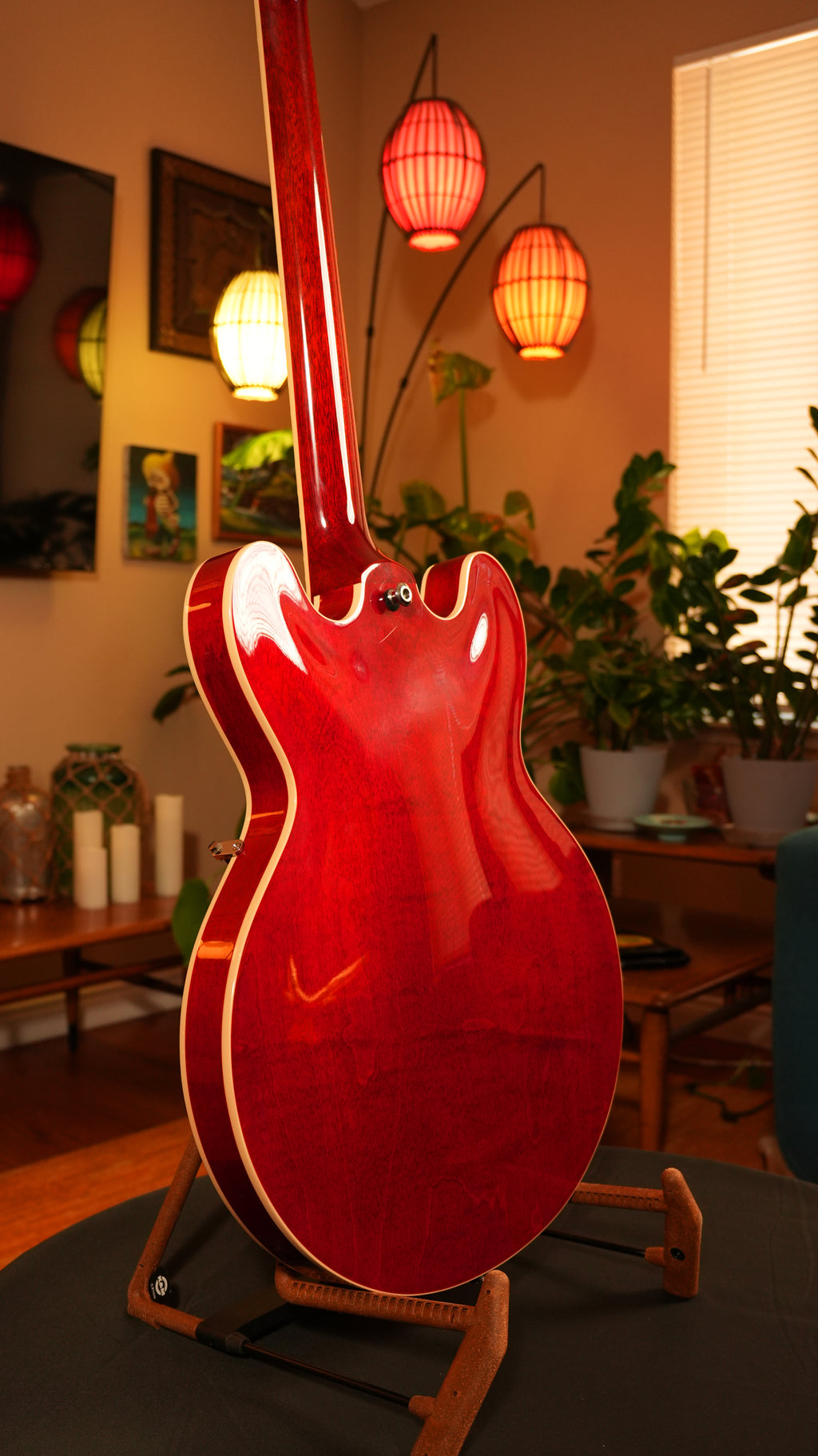 2021 Gibson ES-335 – Sixties Cherry, Full Case Candy & OHSC