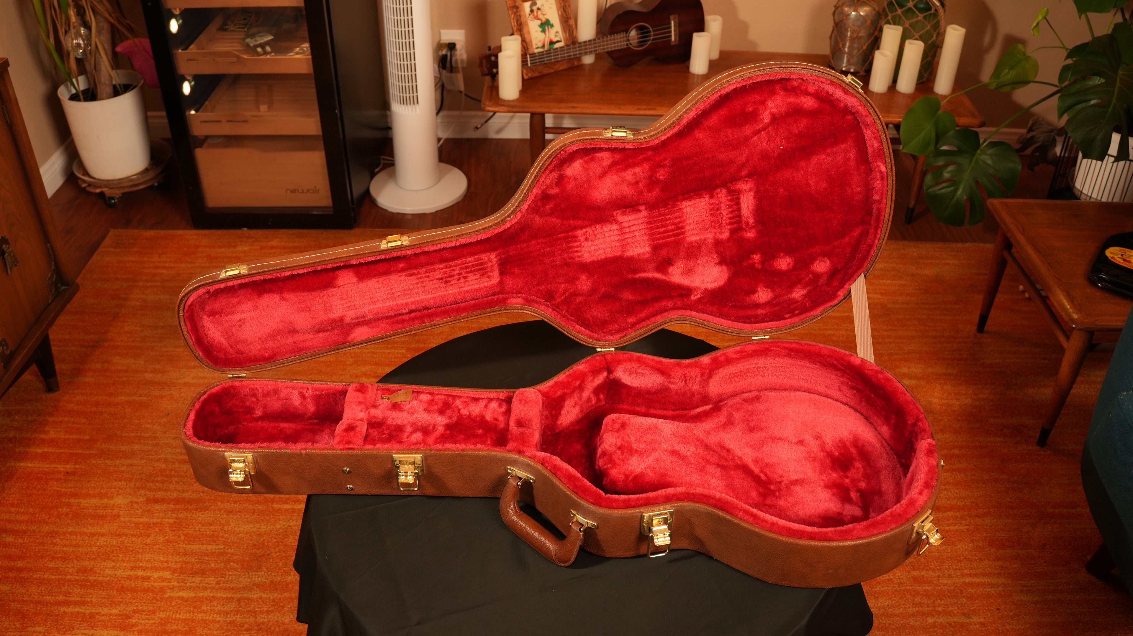 2021 Gibson ES-335 – Sixties Cherry, Full Case Candy & OHSC