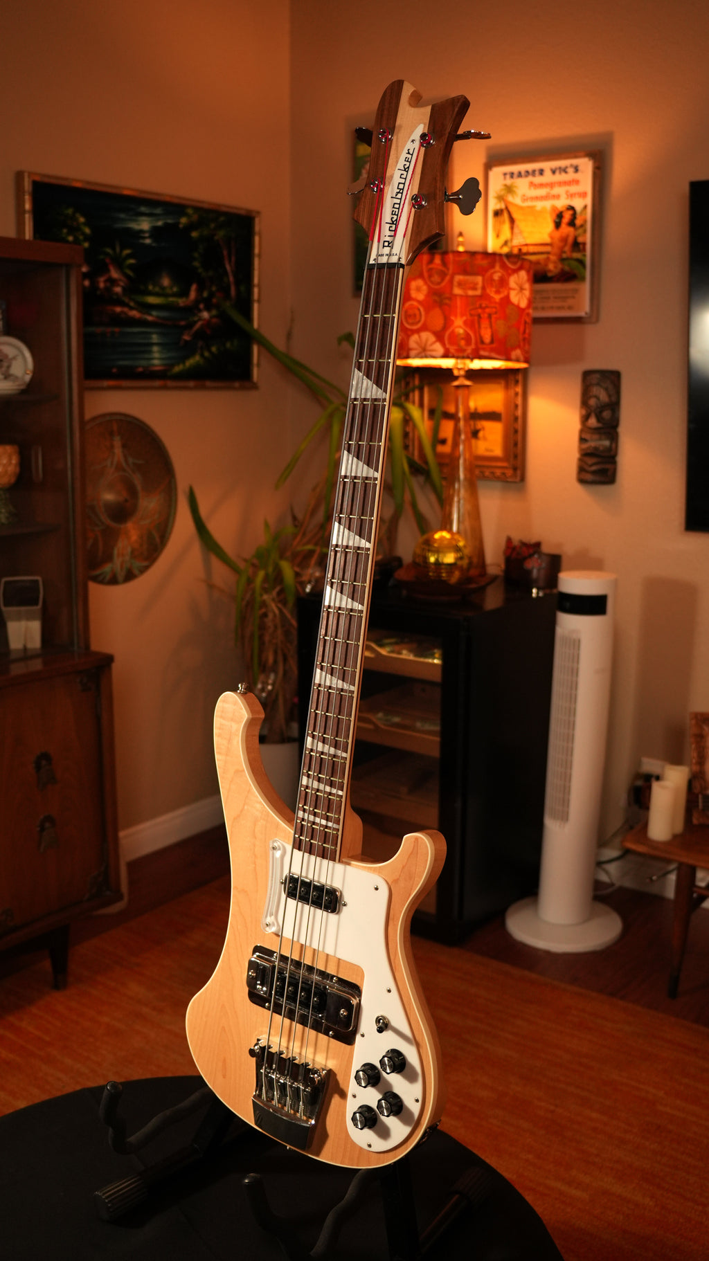 Rickenbacker 4003 2022 – Mapleglo (9.5 lbs) w/ V2 Bridge