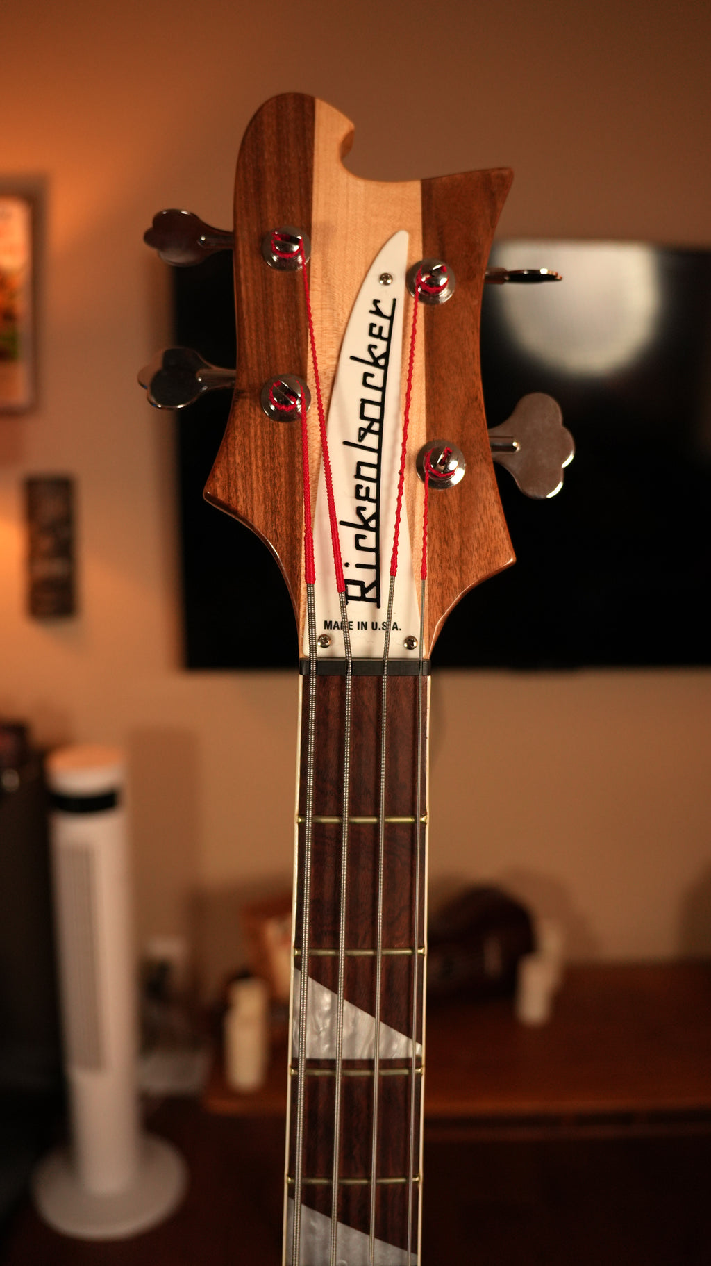 Rickenbacker 4003 2022 – Mapleglo (9.5 lbs) w/ V2 Bridge