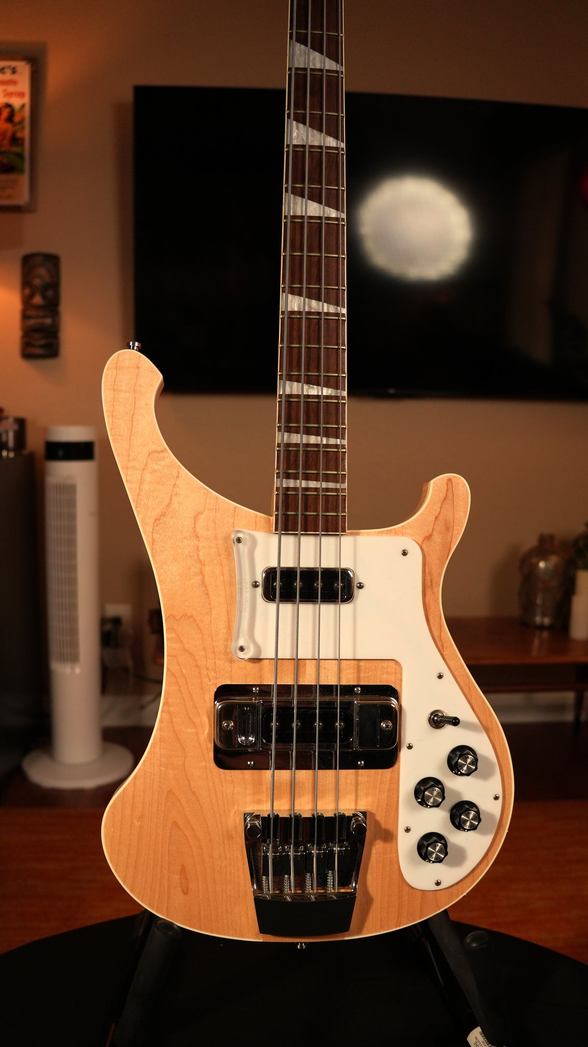 Rickenbacker 4003 2022 – Mapleglo (9.5 lbs) w/ V2 Bridge