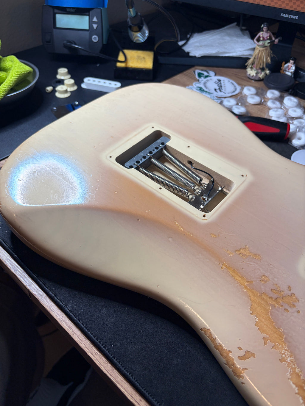 2002 Fender Highway One Stratocaster USA – Honey Blonde / Natural "Honest" Relic / All Original w/ Fender Poodle Case